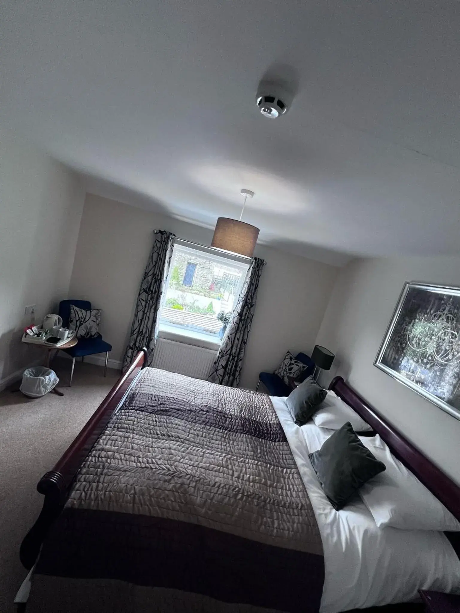 Bedroom, Bed in OYO Cocketts Hotel Bedroom, Bed in OYO Cocketts Hotel