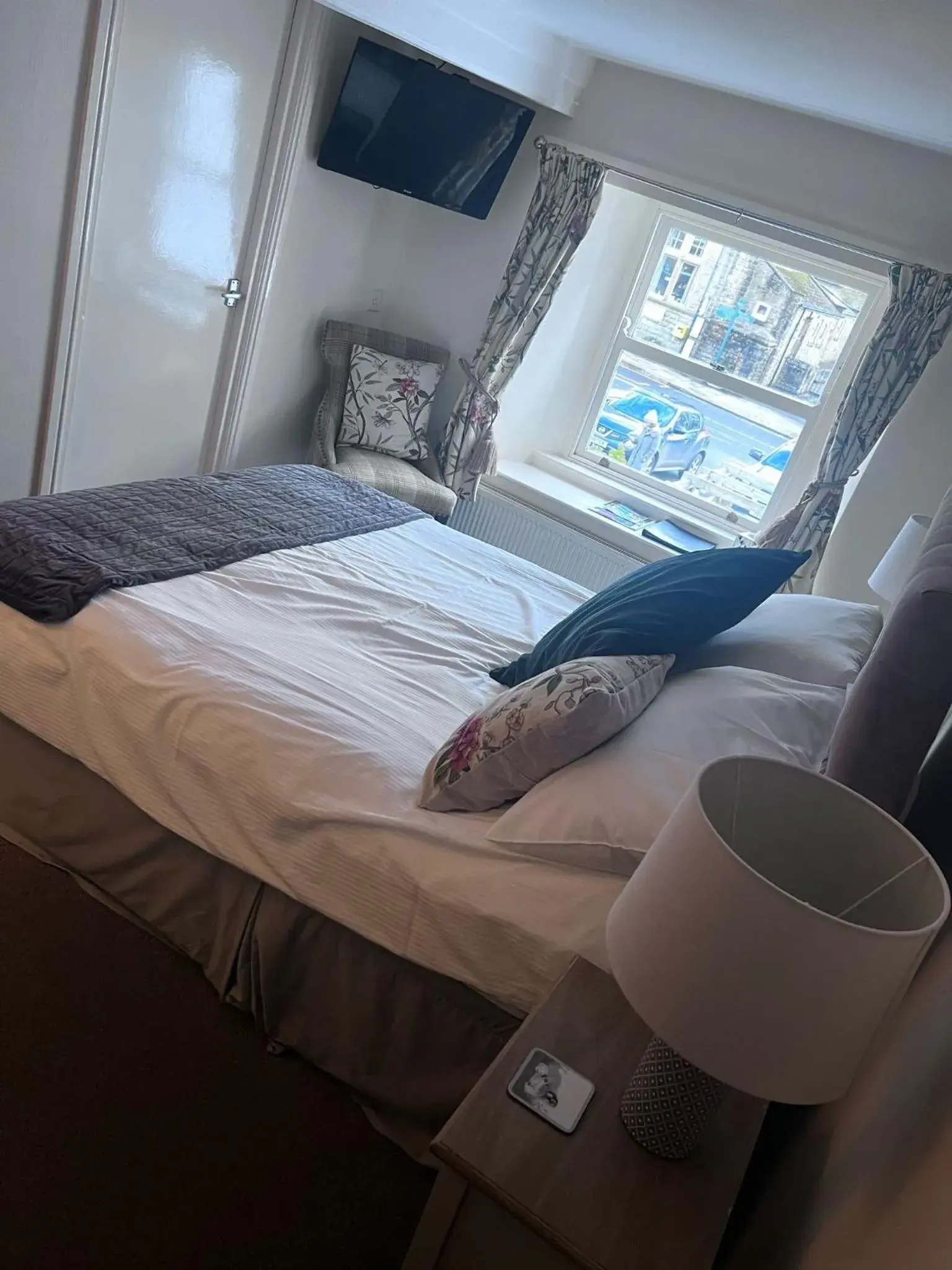 Bedroom, Bed in OYO Cocketts Hotel Bedroom, Bed in OYO Cocketts Hotel