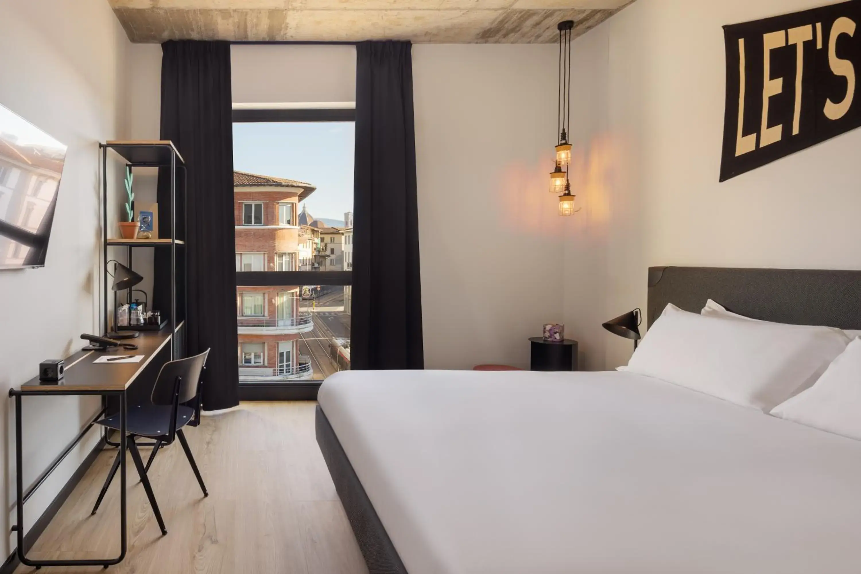 Superior Double Room in The Social Hub Florence Belfiore Superior Double Room in The Social Hub Florence Belfiore