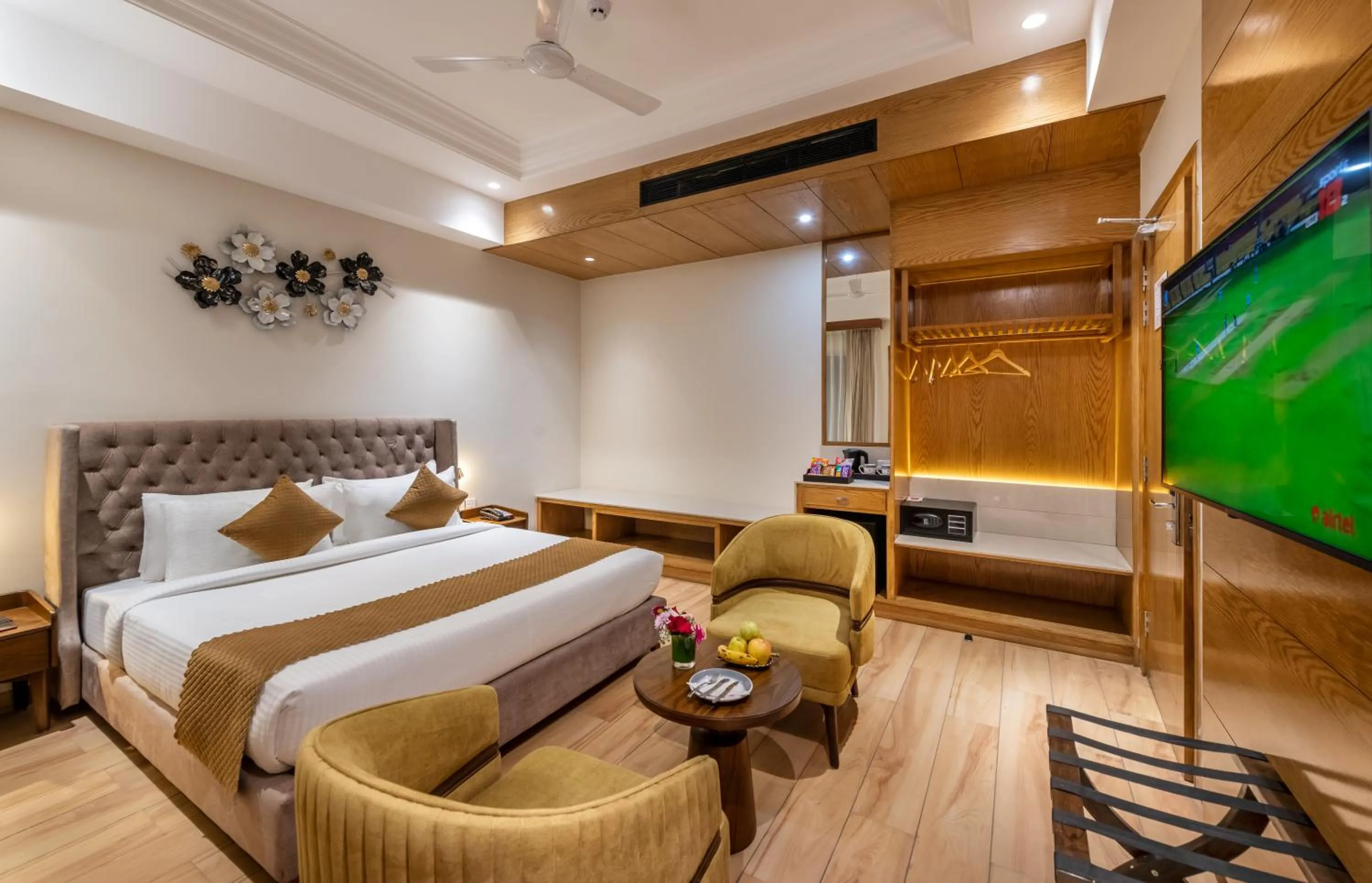 TV and multimedia, Bed in Lords Eco Inn Dera Bassi