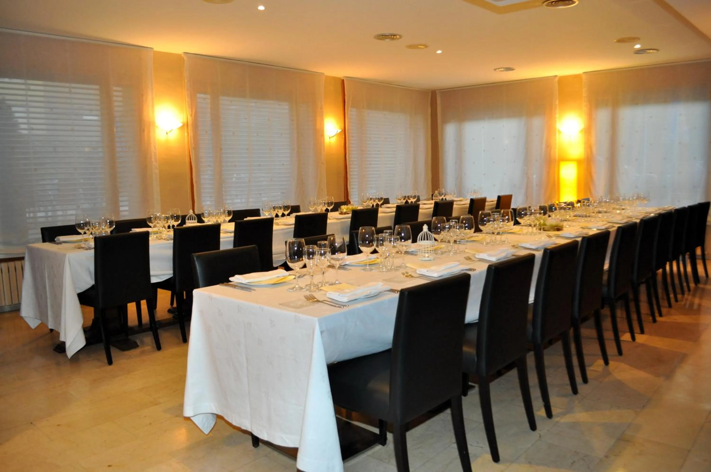 Restaurant/places to eat in Hotel Solé