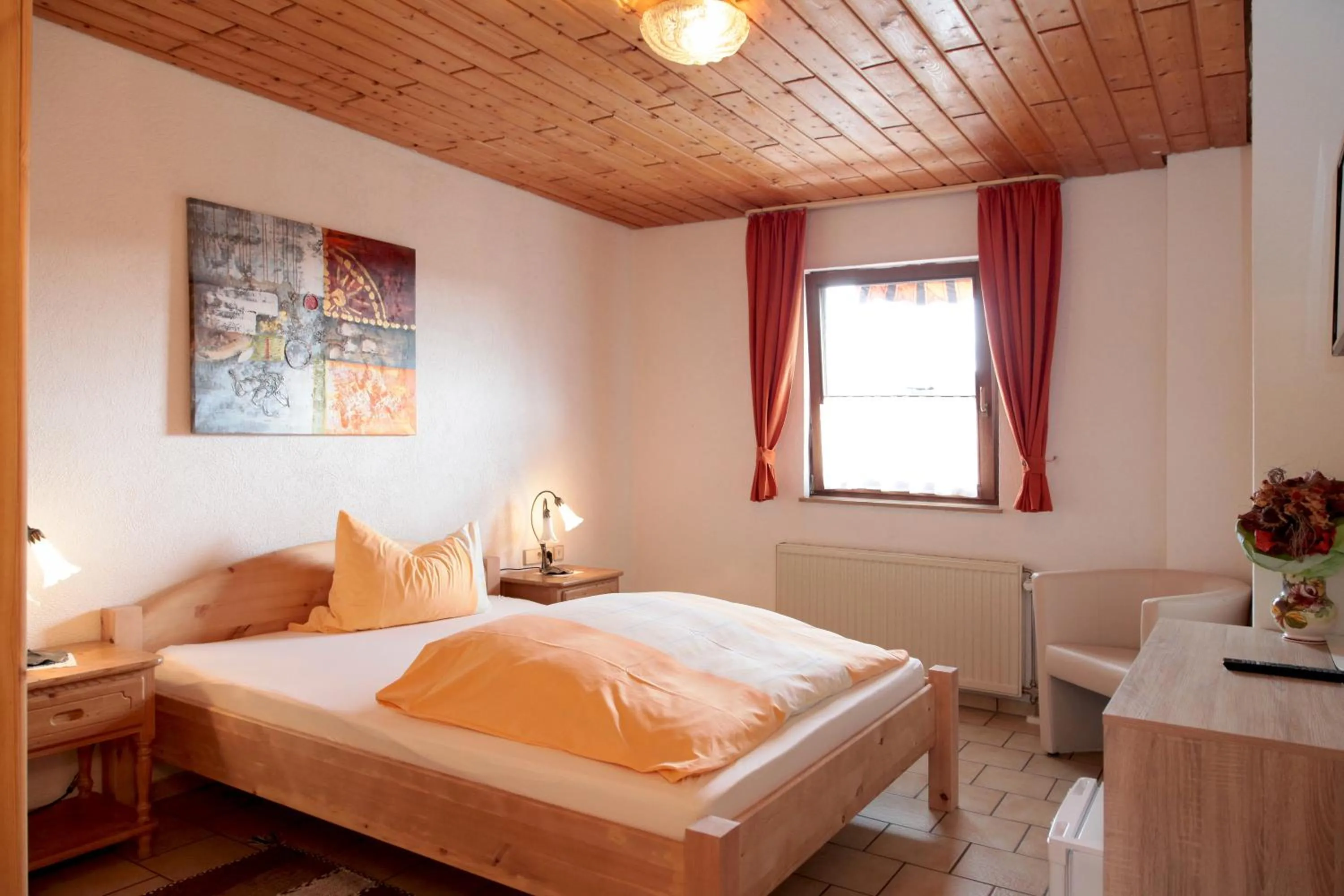 Photo of the whole room, Bed in Pension La Cascina