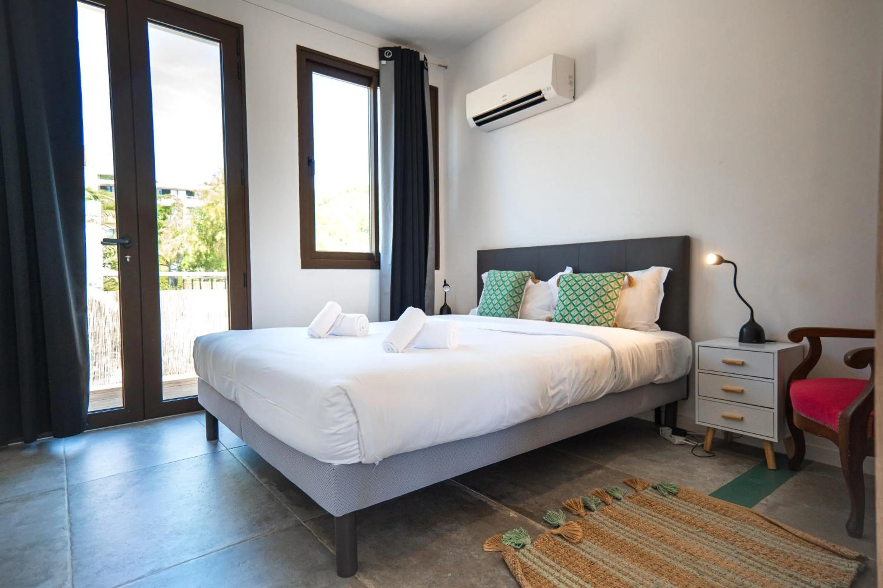 Bed in Hotel L'Escale