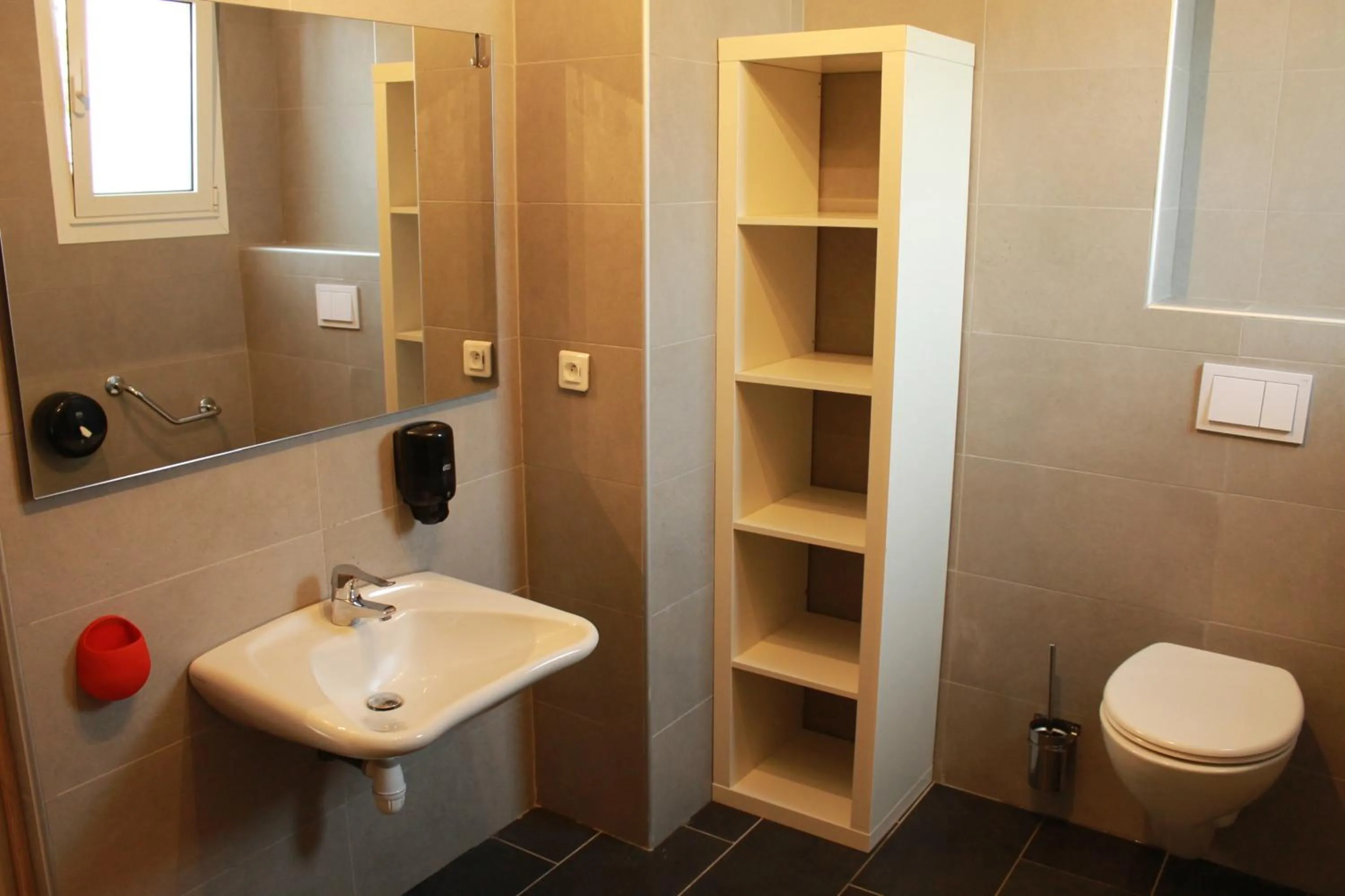 Toilet in Hotel L'Escale