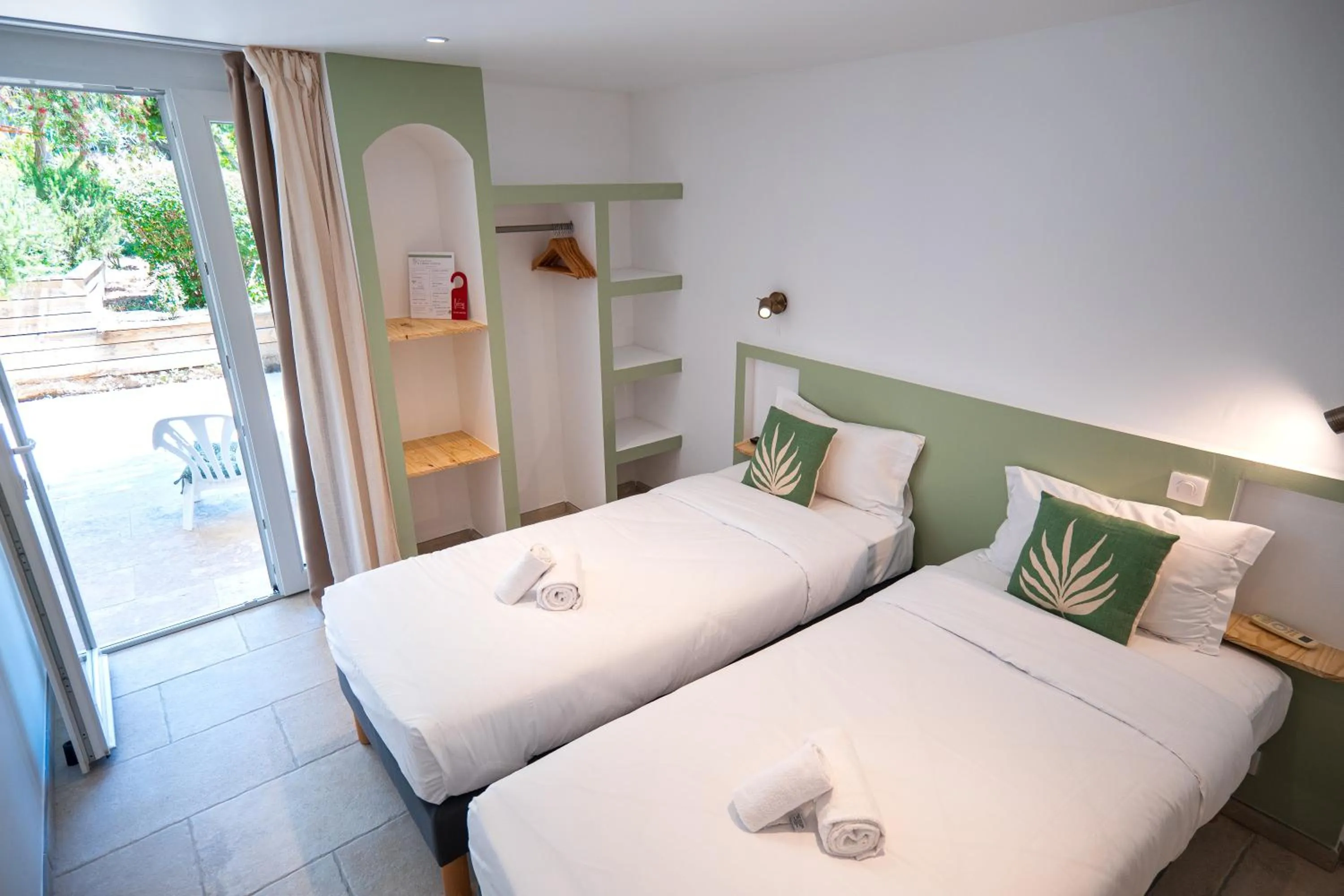Bed in Hotel L'Escale