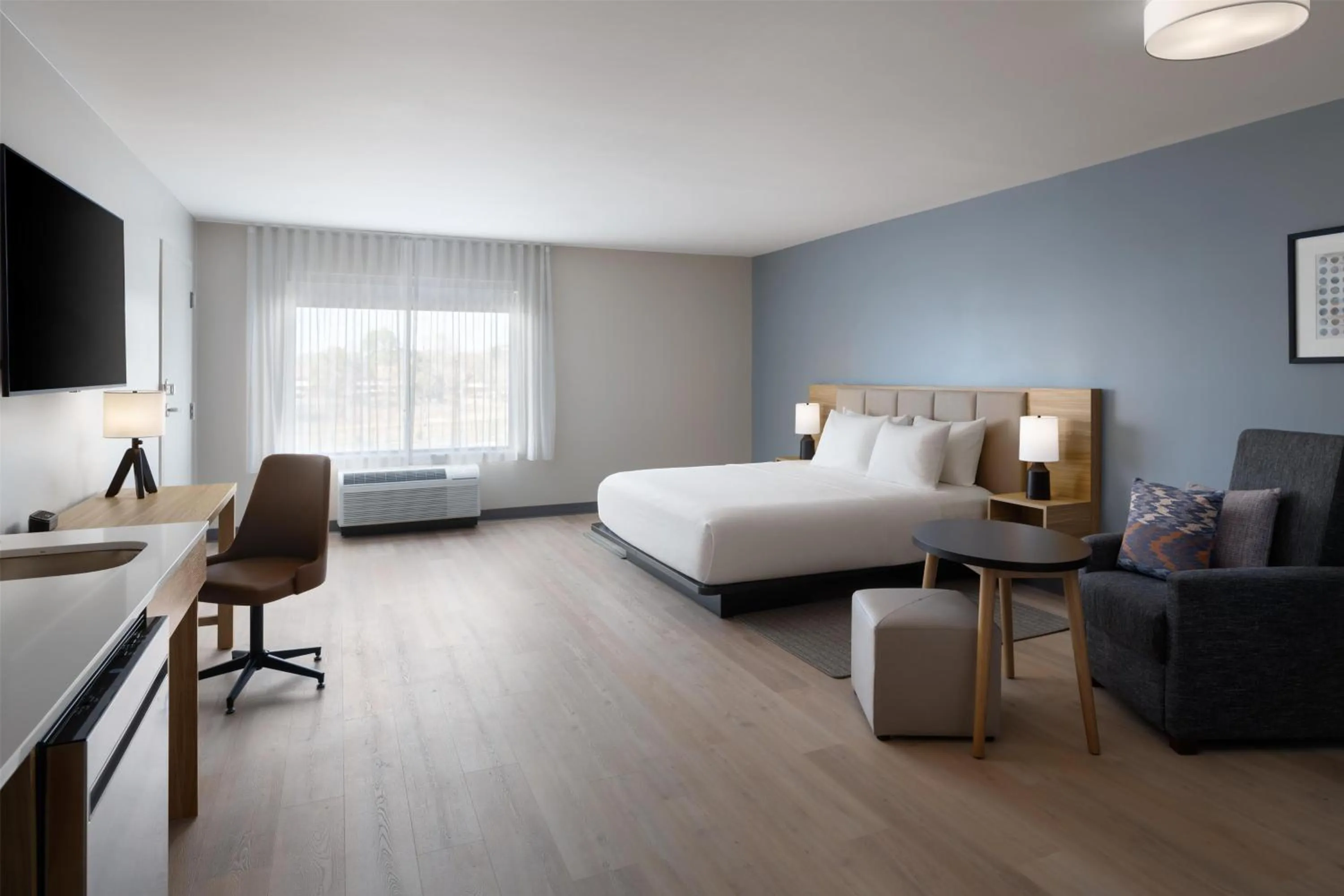 Bedroom, Bed in Hyatt Studios Mobile/Tillmans Corner