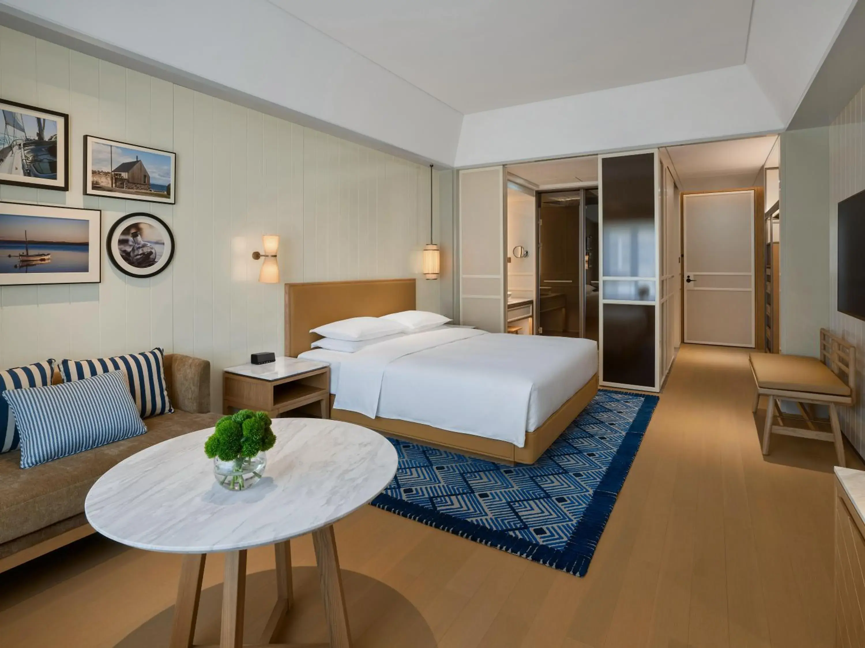 Bedroom, Bed in Hyatt Centric Ocean Front Xiamen Bedroom, Bed in Hyatt Centric Ocean Front Xiamen