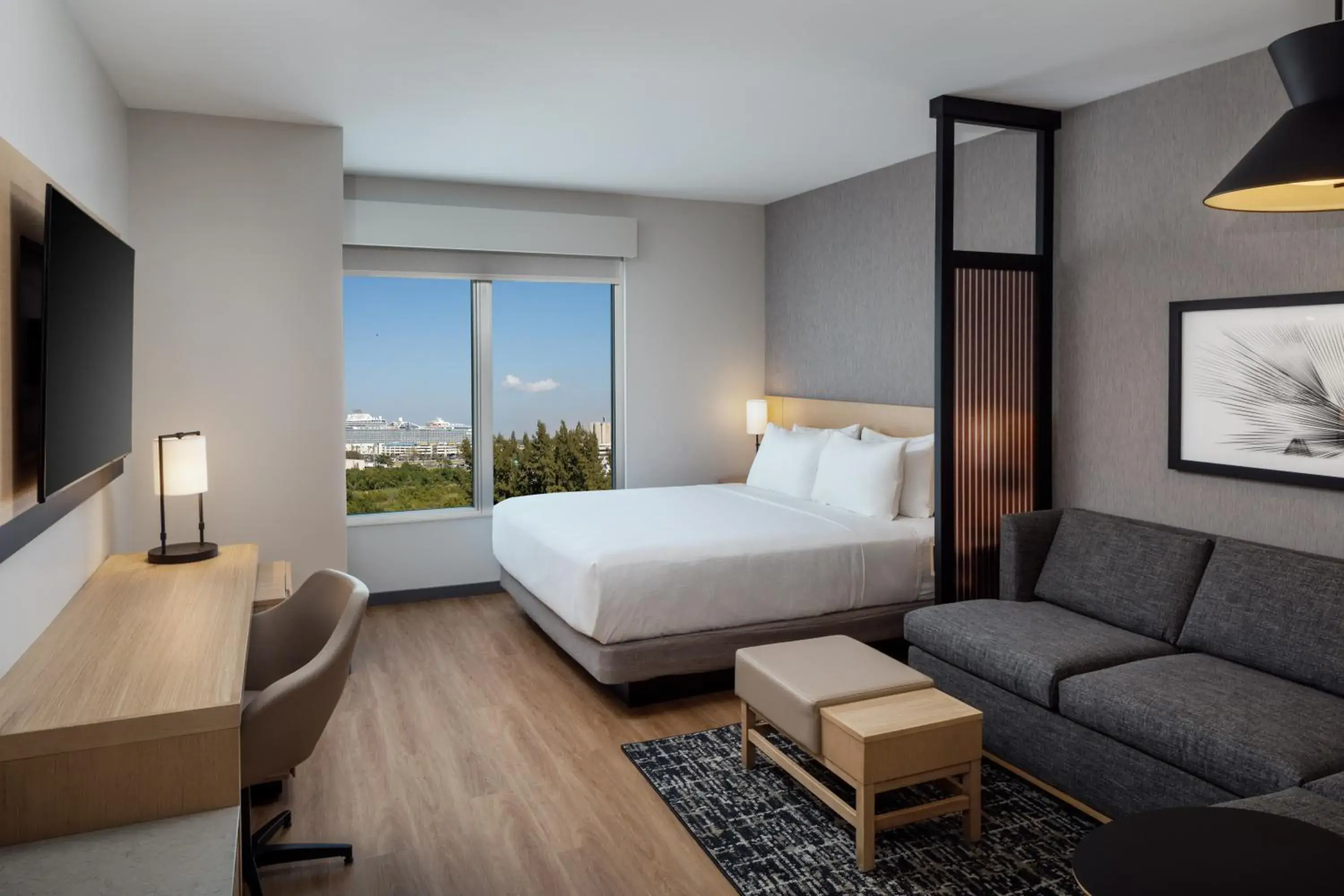 TV and multimedia, Bed in Hyatt Place Cape Canaveral TV and multimedia, Bed in Hyatt Place Cape Canaveral