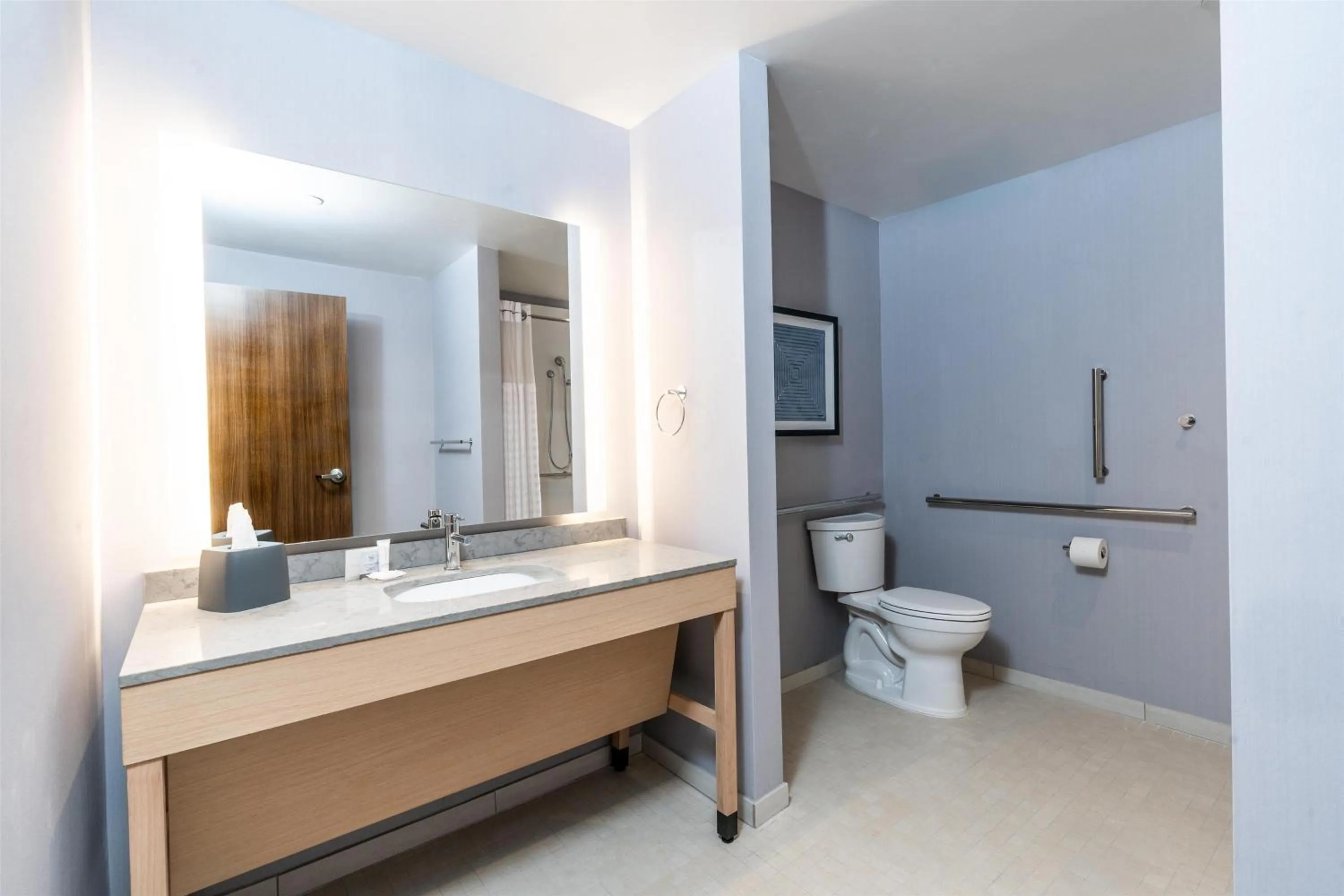 Bathroom in Hyatt Place Eagle Pass