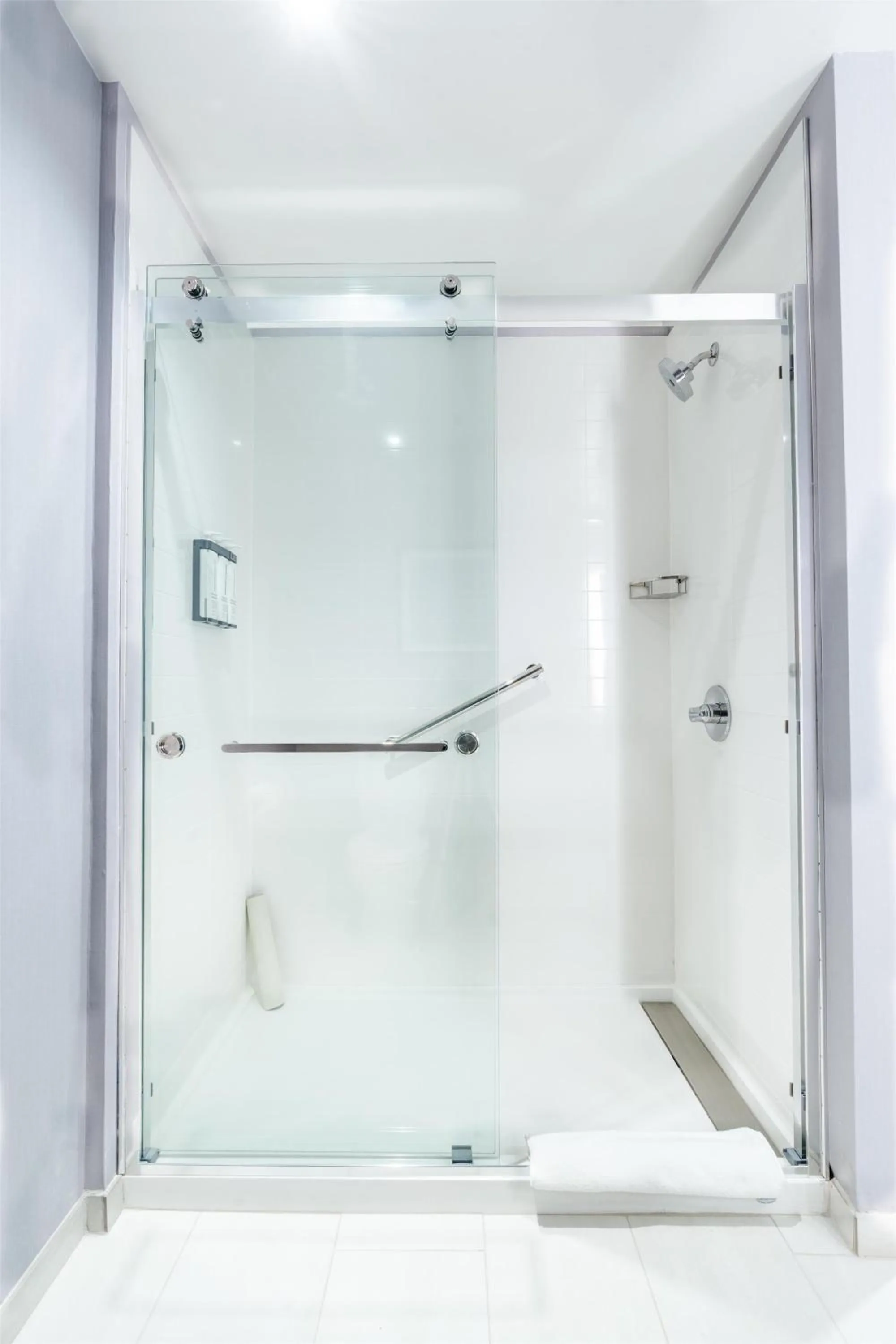 Bathroom in Hyatt Place Eagle Pass