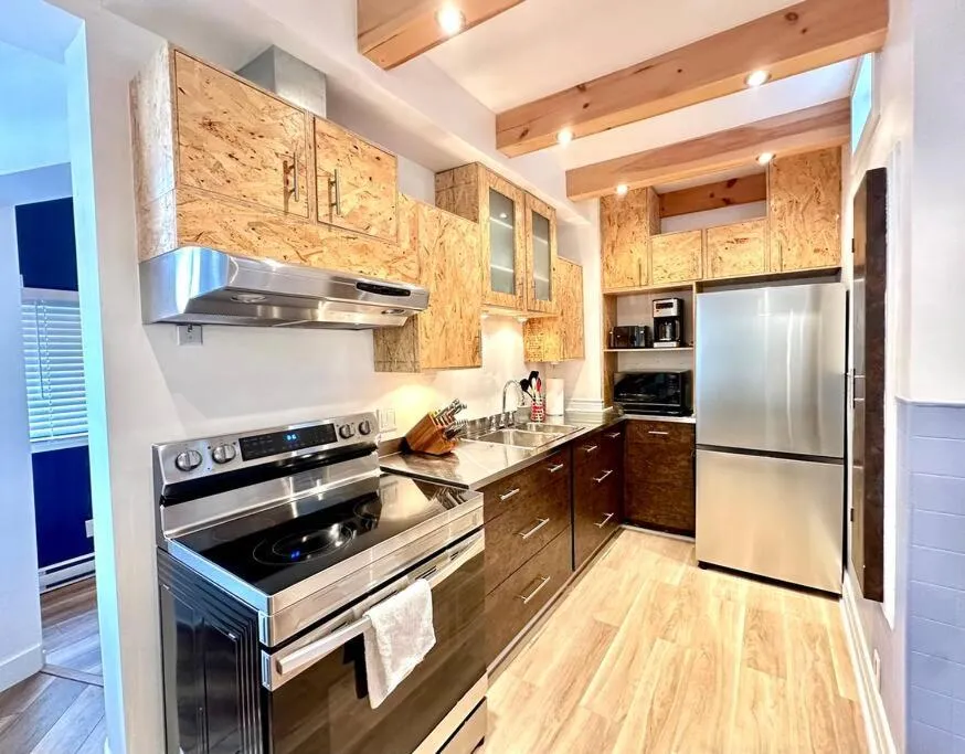 3-Bedroom Apt - Low monthly rate - Le Plateau