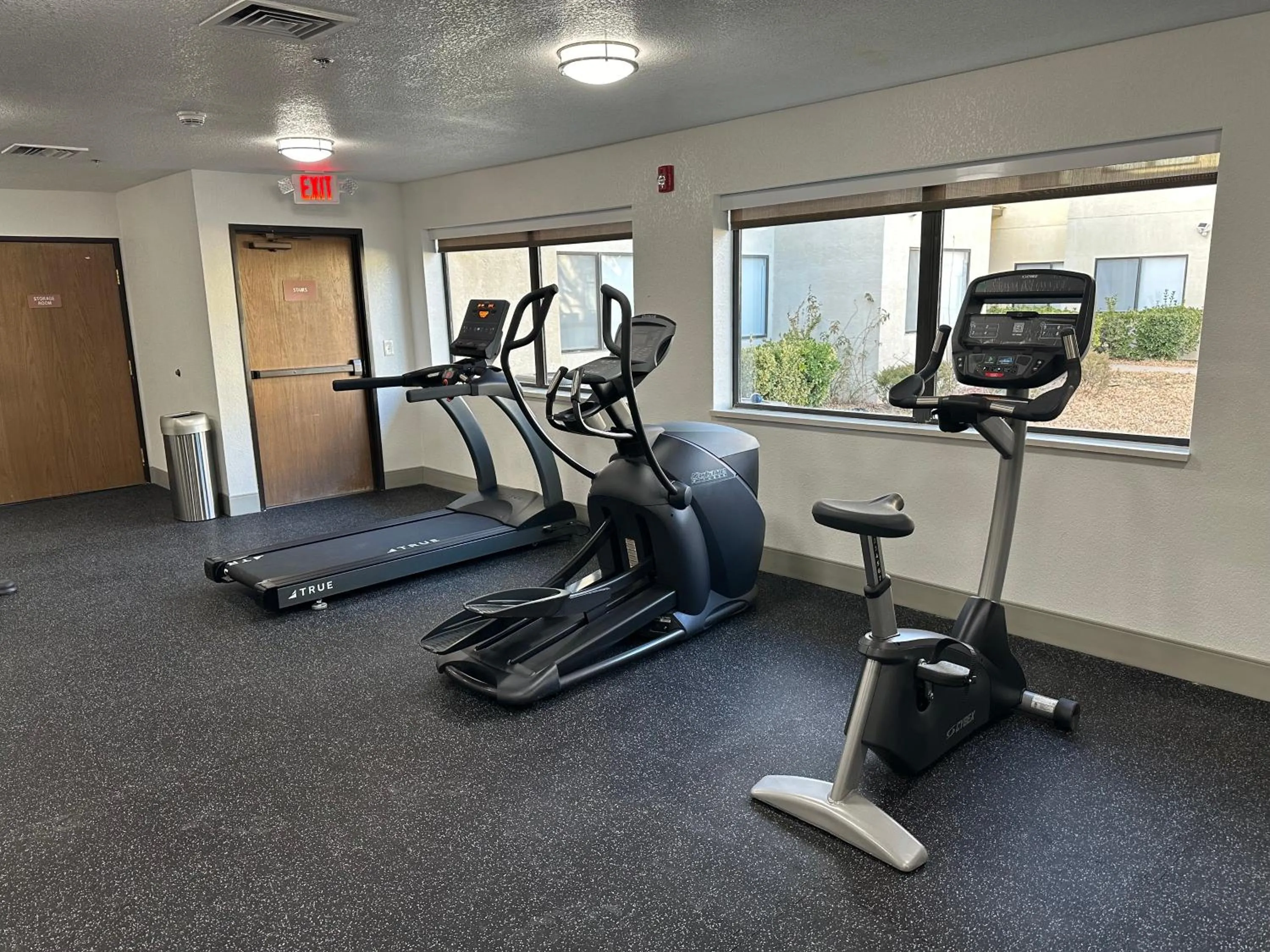 Fitness centre/facilities in B&J Hotels