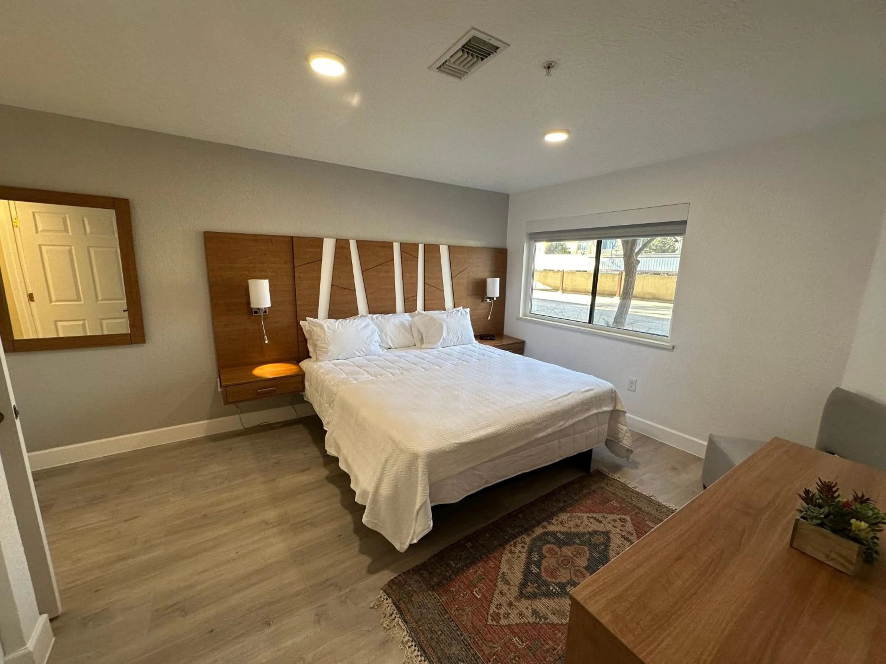 Bedroom, Bed in B&J Hotels