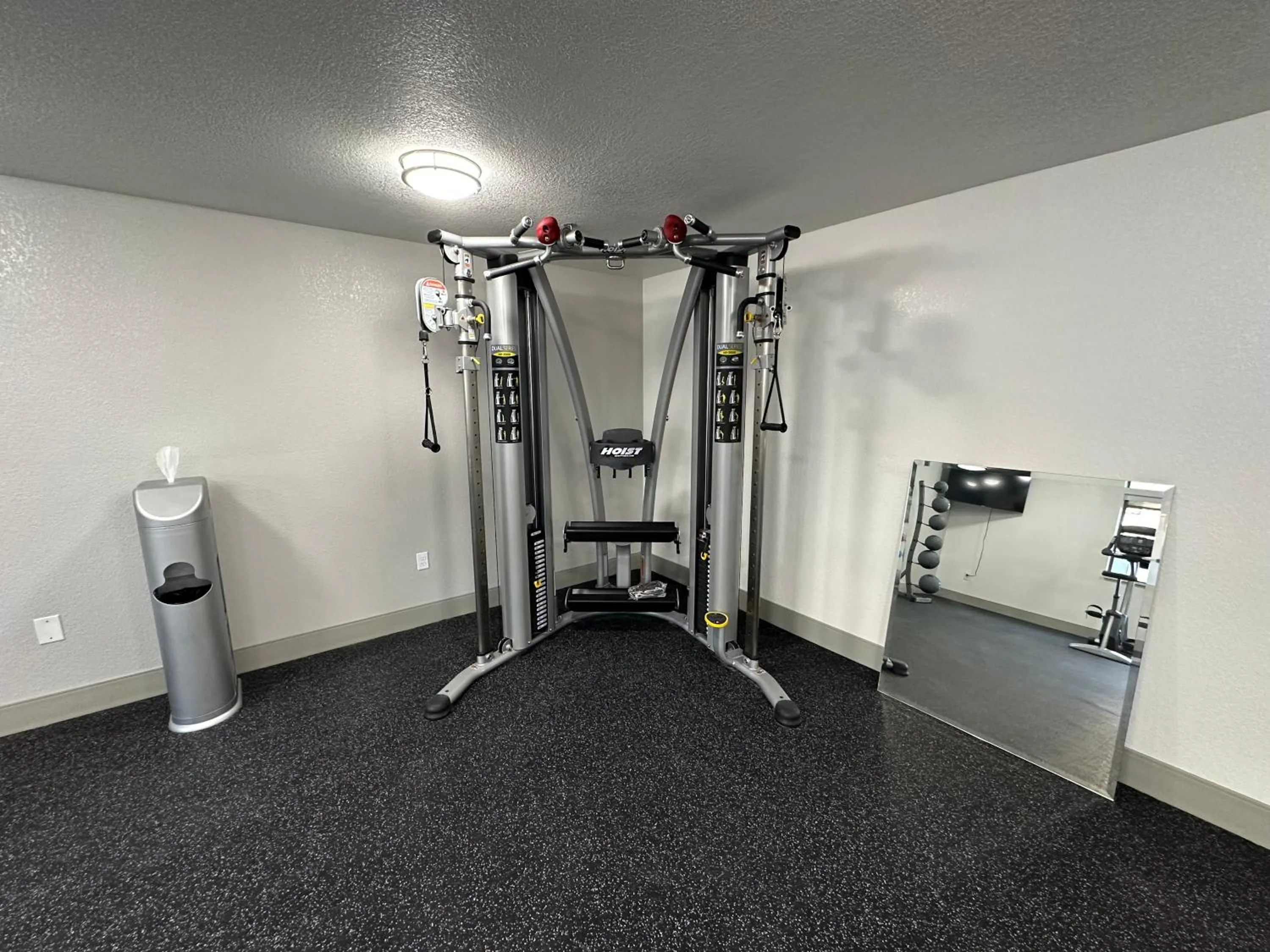 Fitness centre/facilities in B&J Hotels