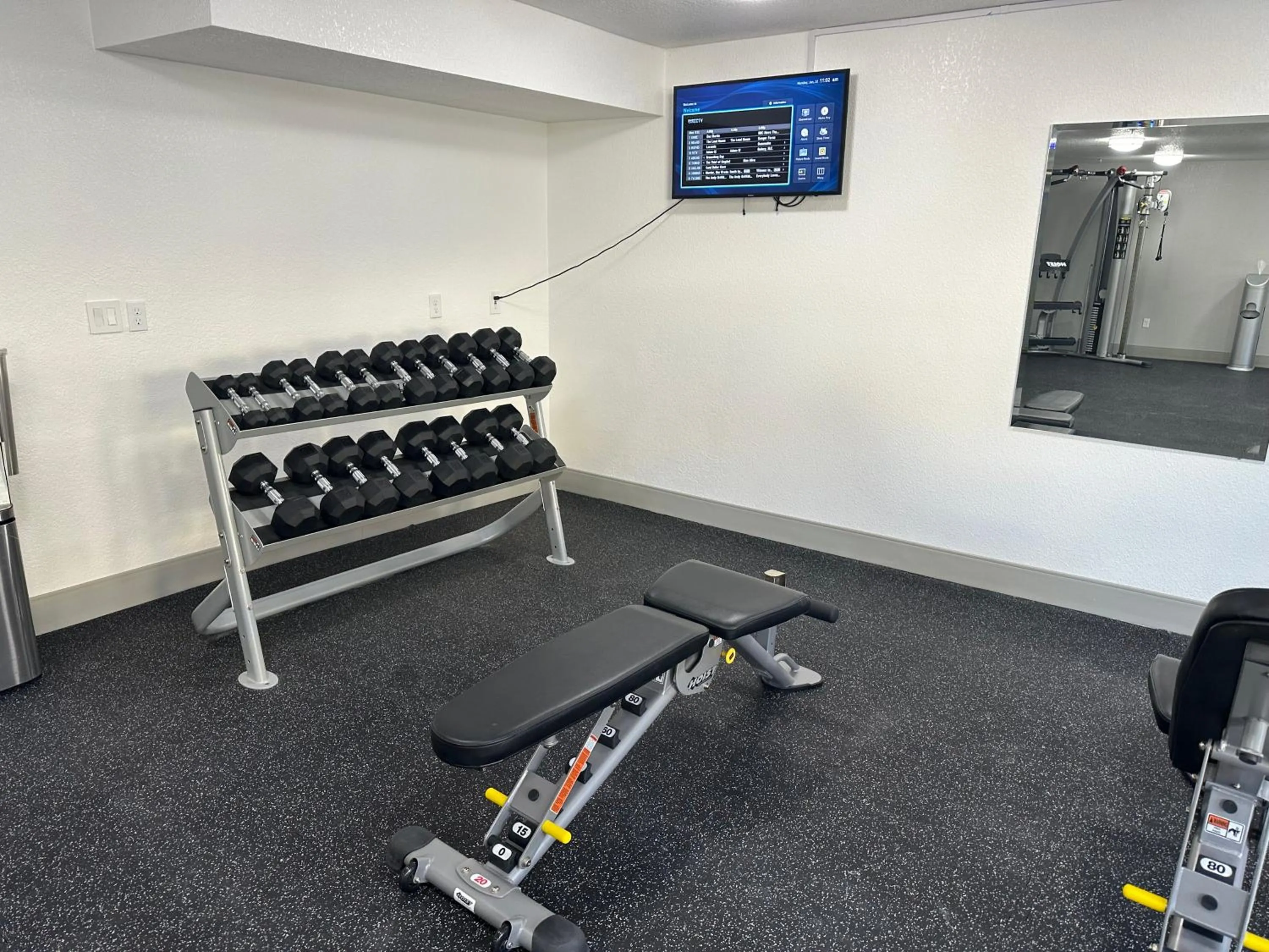 Fitness centre/facilities in B&J Hotels
