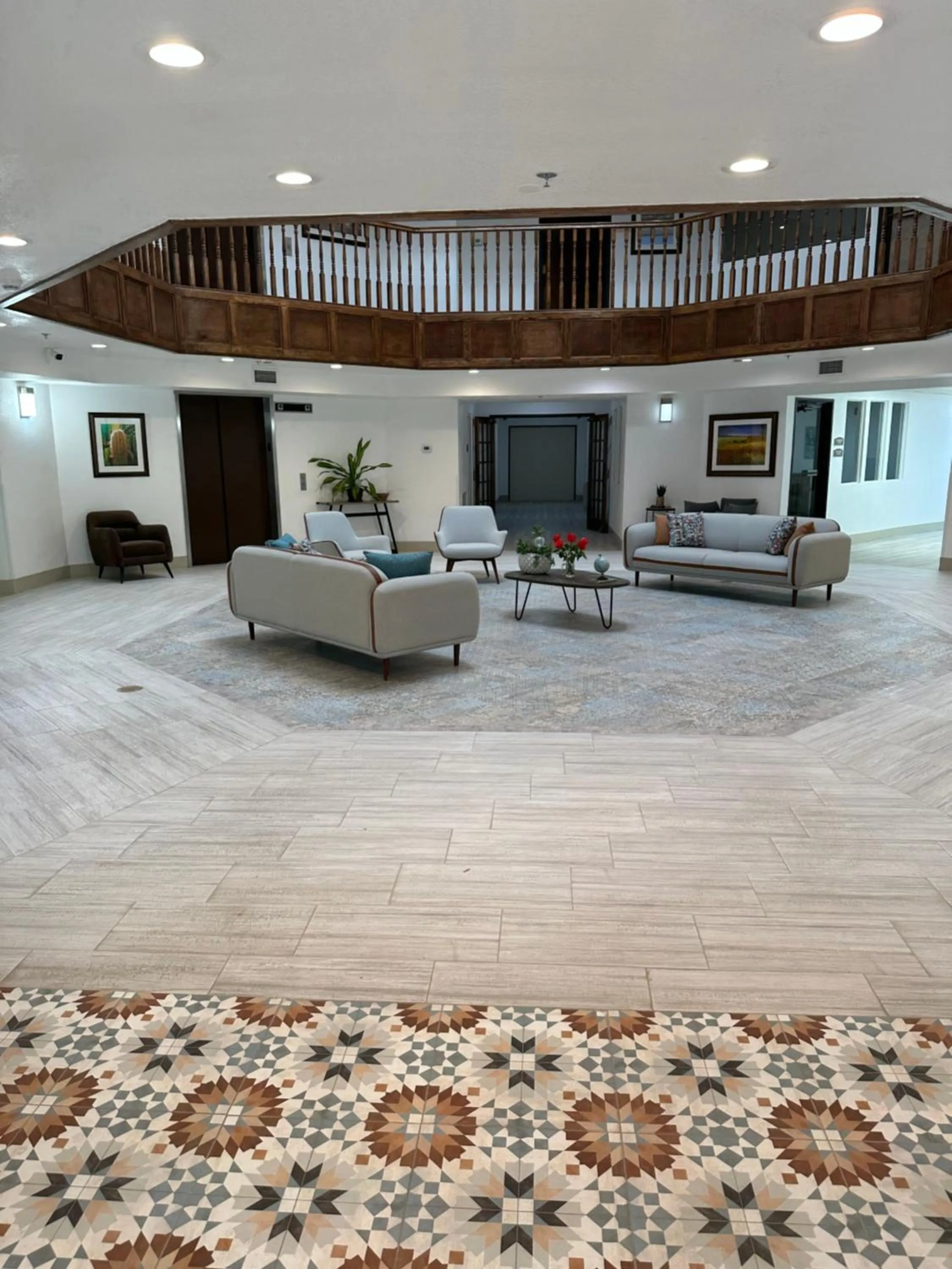 Lobby or reception in B&J Hotels
