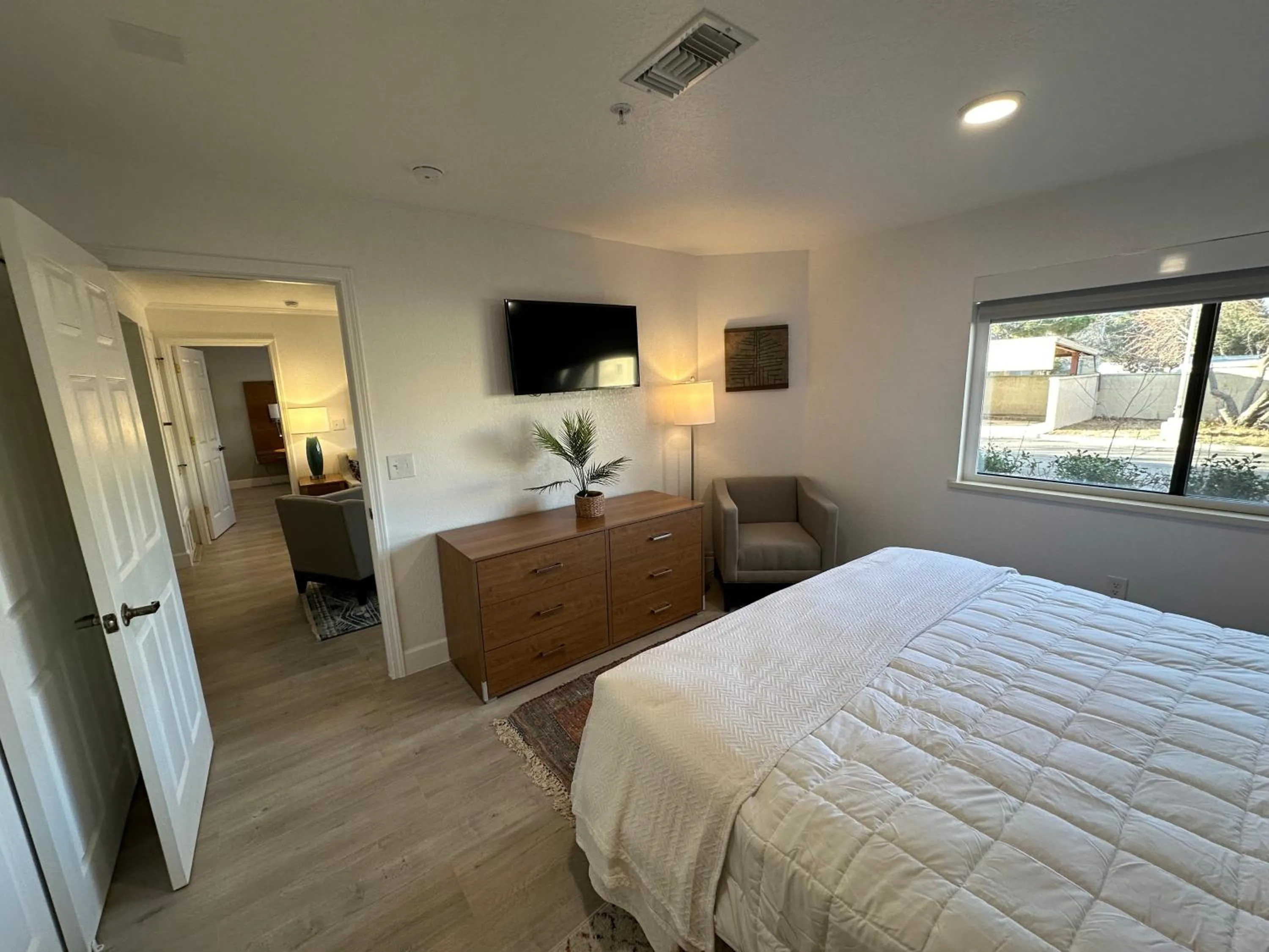 Bedroom, Bed in B&J Hotels