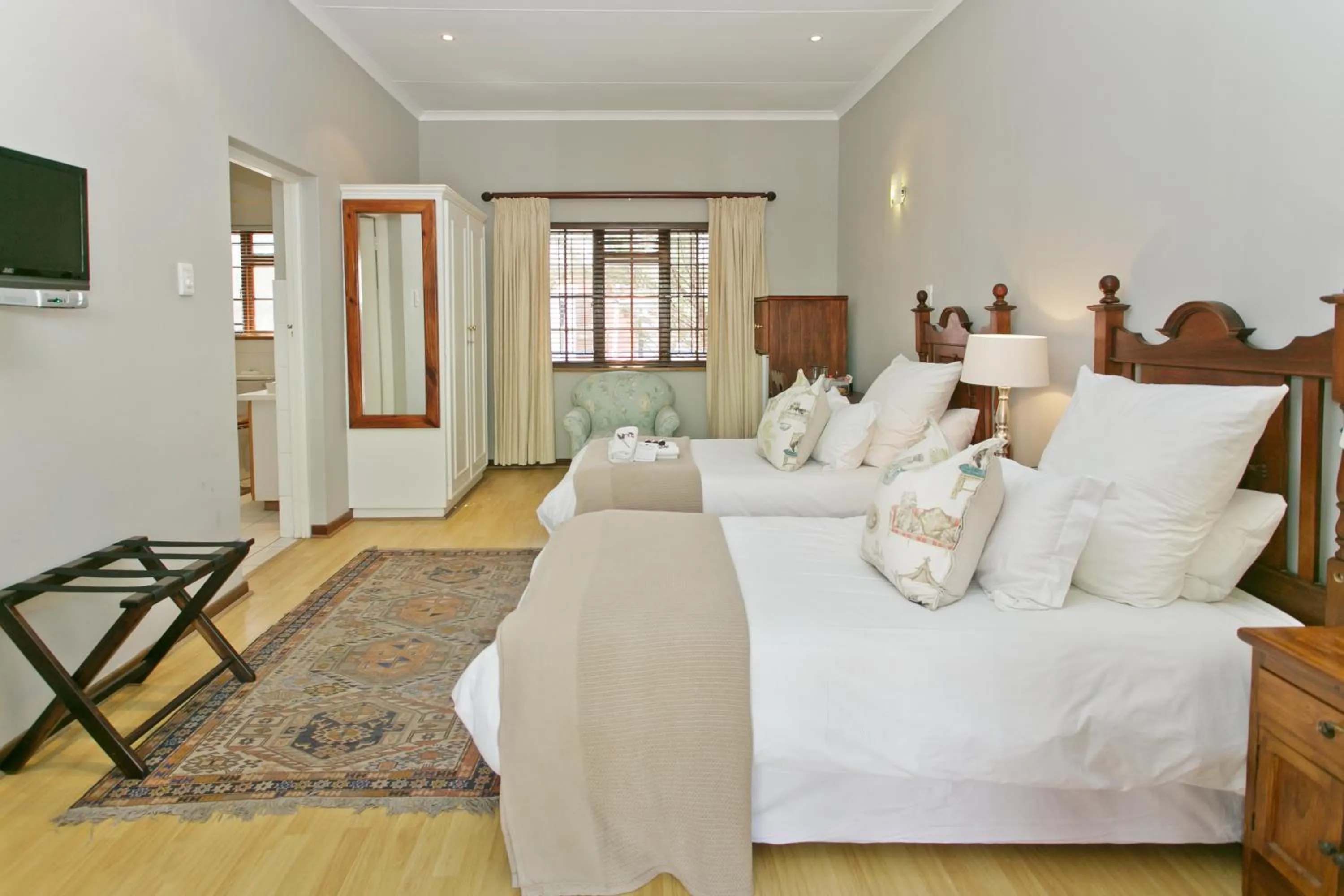 Bedroom, Bed in Beaufort Manor Country Lodge