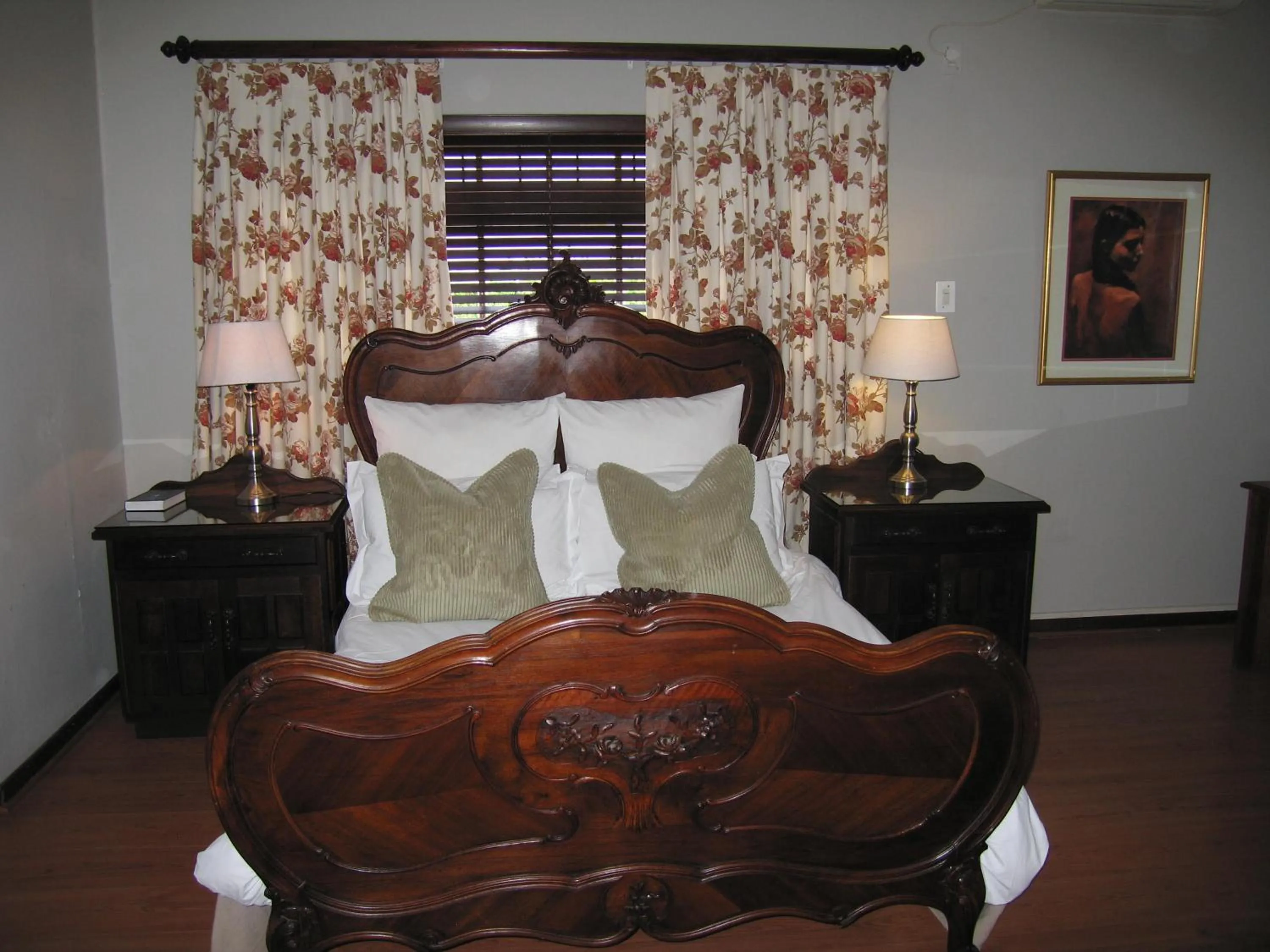 Bedroom, Bed in Beaufort Manor Country Lodge