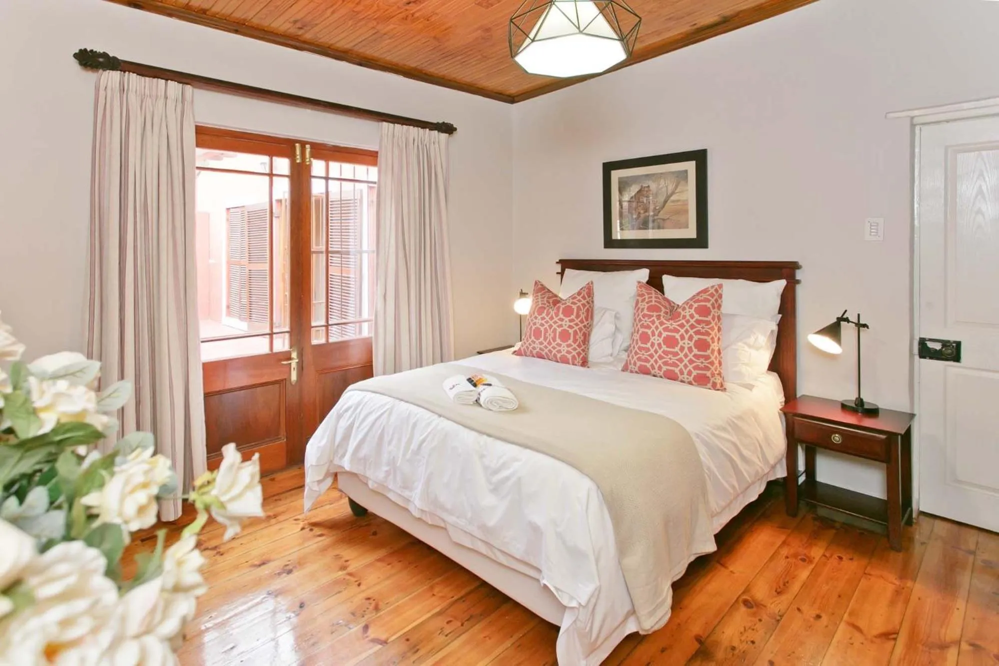 Photo of the whole room, Bed in Beaufort Manor Country Lodge