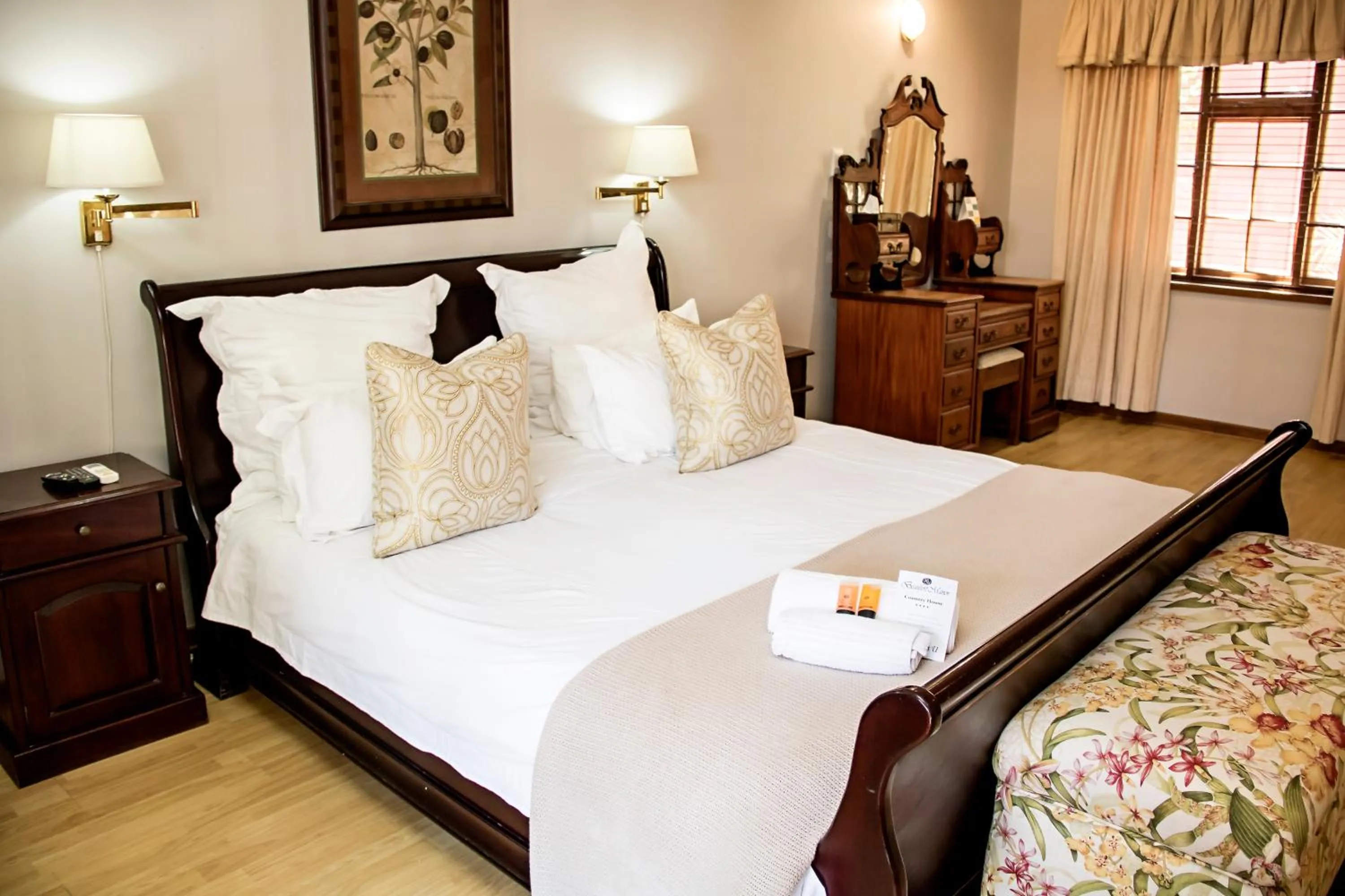 Bedroom, Bed in Beaufort Manor Country Lodge