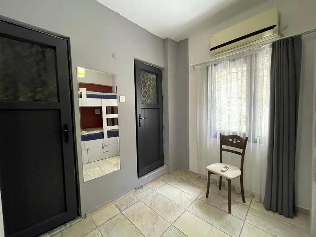 Photo of the whole room in El Camino Hostel & Pub