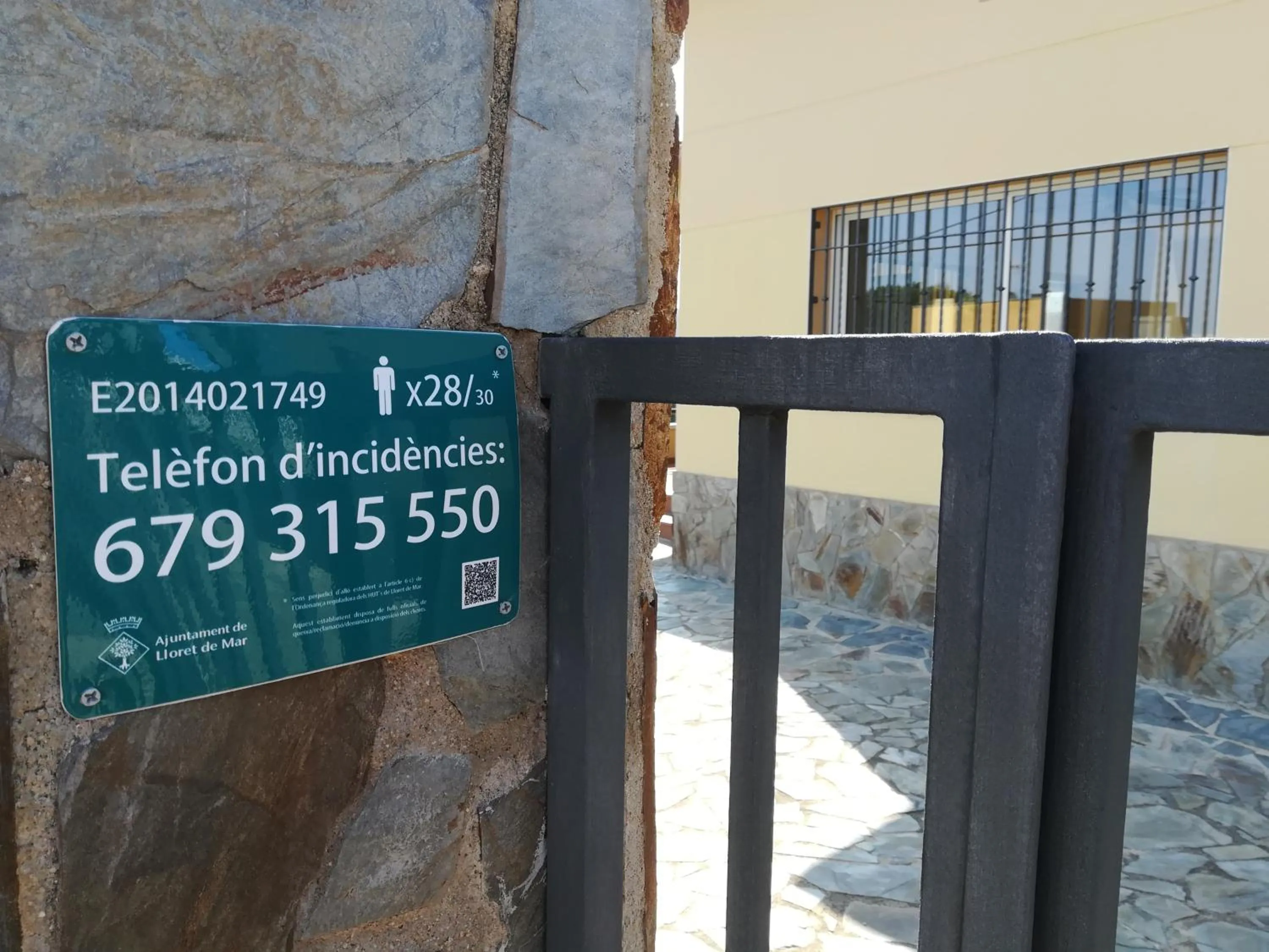 Property building in Villa Galicia