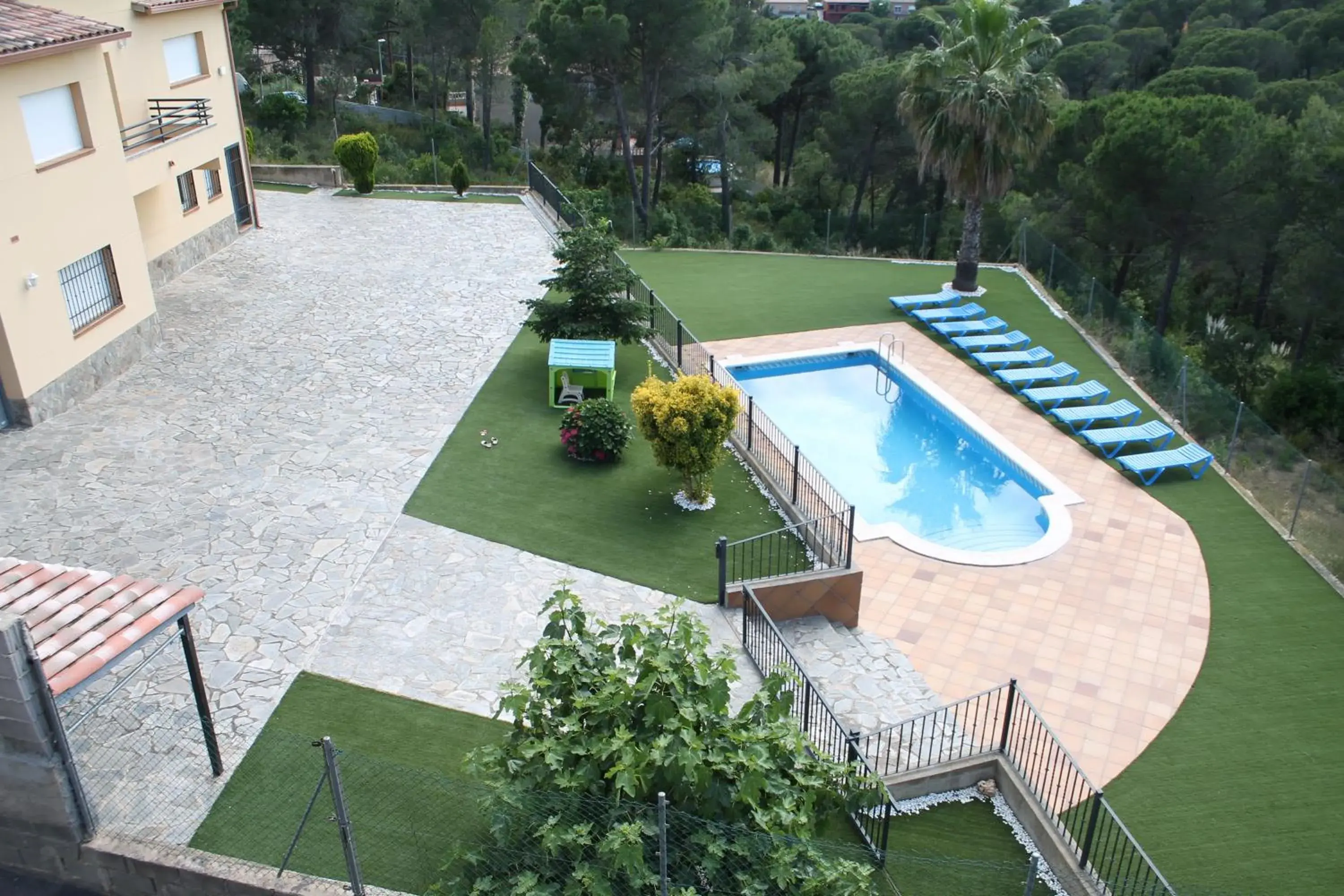 Five-Bedroom House in Villa Galicia Five-Bedroom House in Villa Galicia