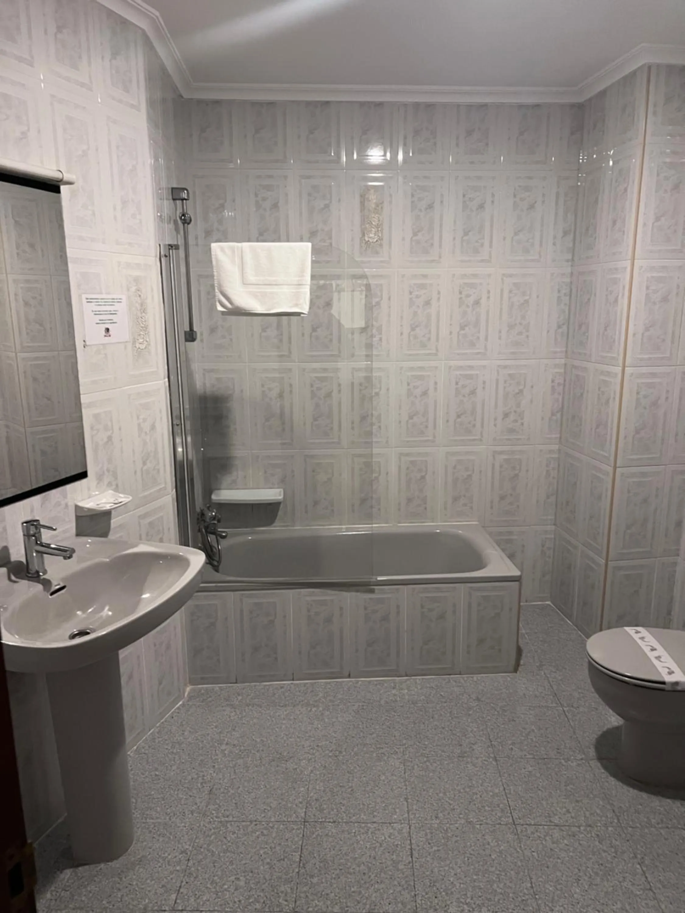 Bathroom in Hotel Celta Galaico