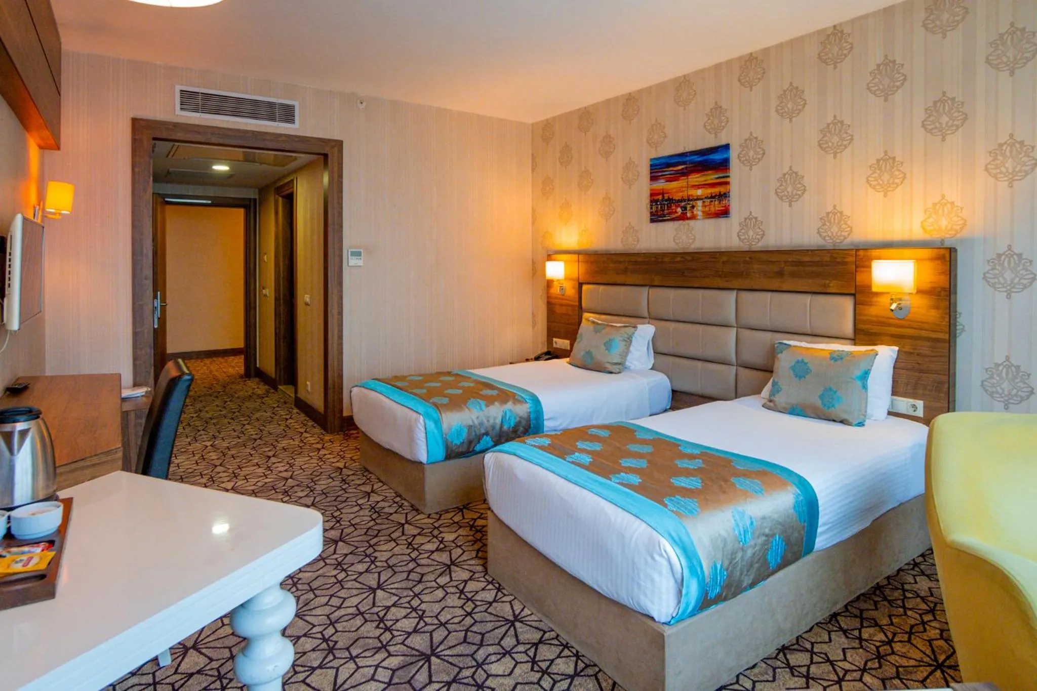 Bedroom, Bed in Royal Hotel Inegol