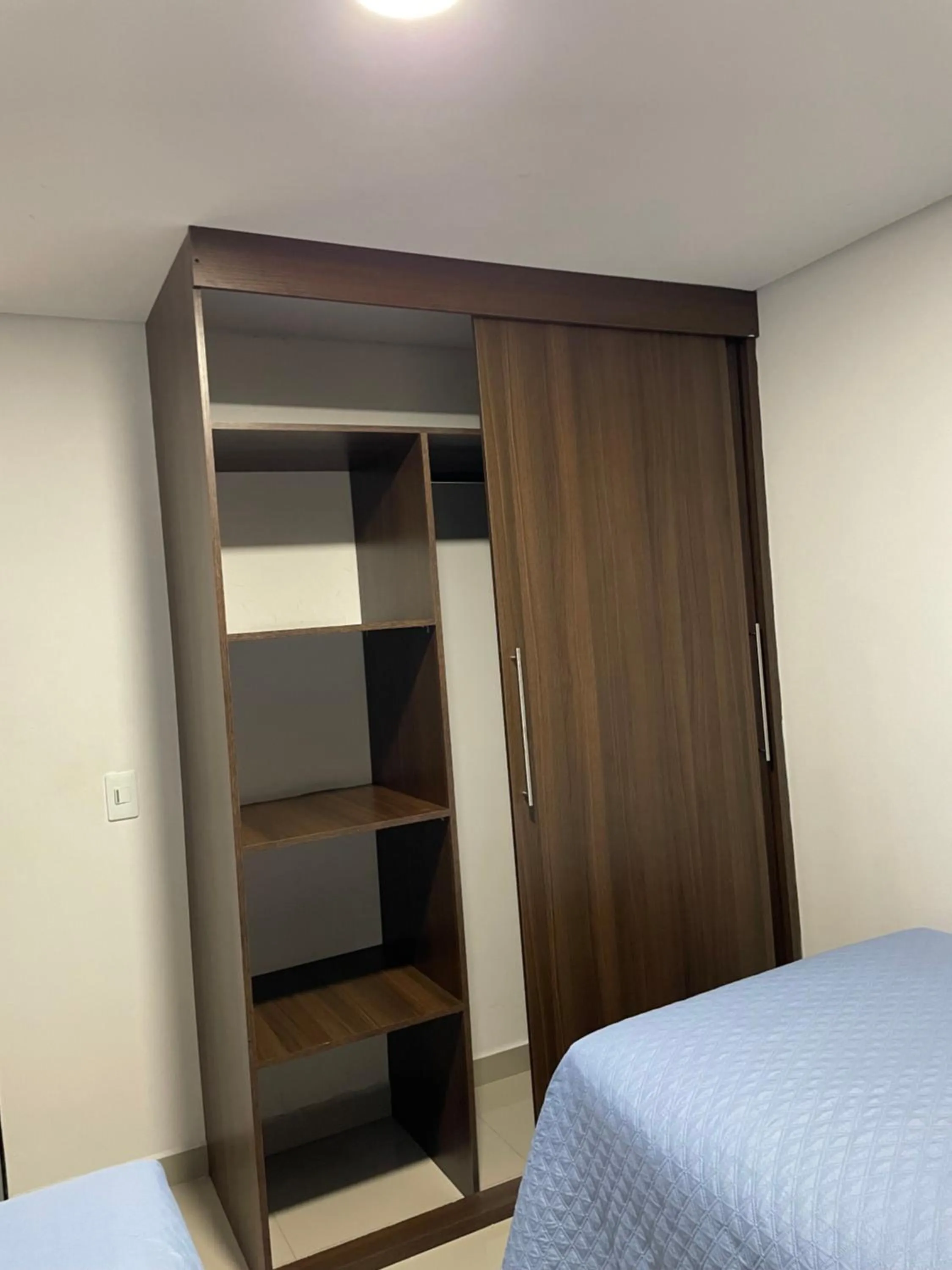 Bedroom, Bed in Ivanna Jumar ApartaHotel - Laureles Estadio