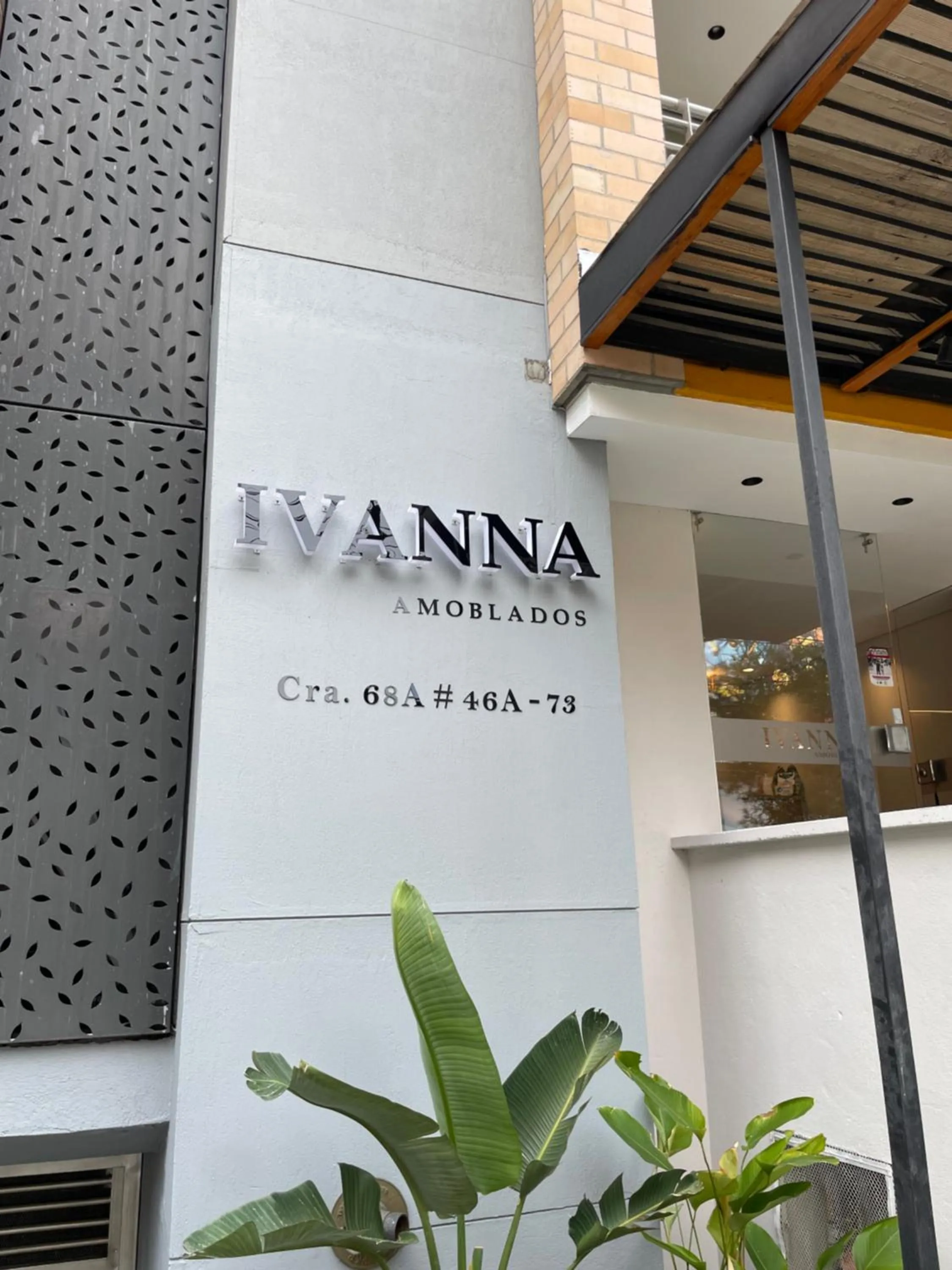 Facade/entrance in Ivanna Jumar ApartaHotel - Laureles Estadio