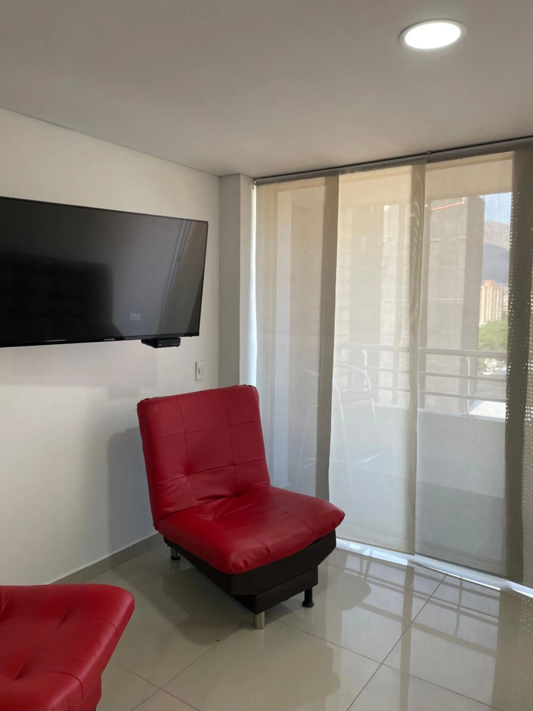 Balcony/Terrace in Ivanna Jumar ApartaHotel - Laureles Estadio