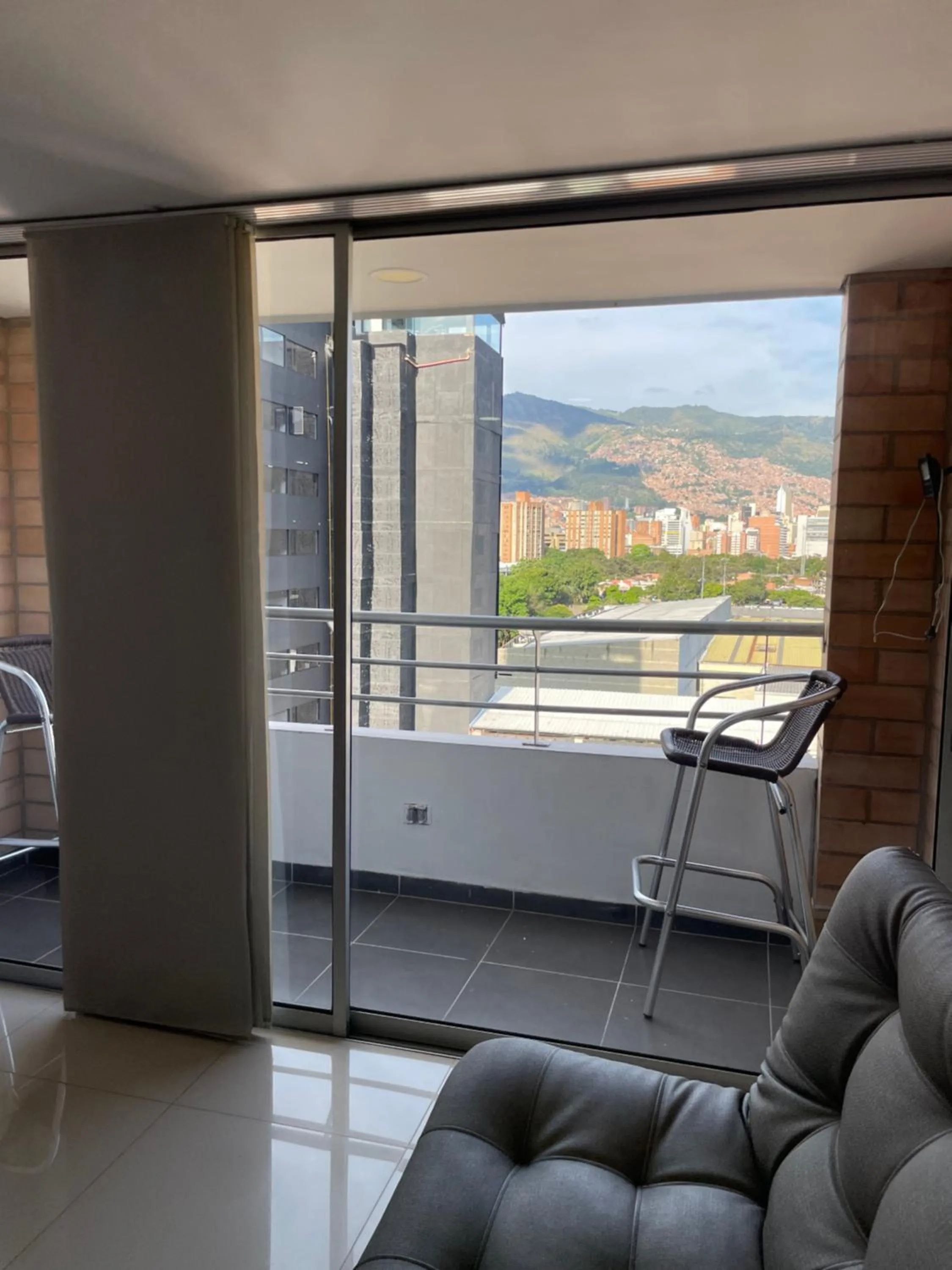 Balcony/Terrace in Ivanna Jumar ApartaHotel - Laureles Estadio