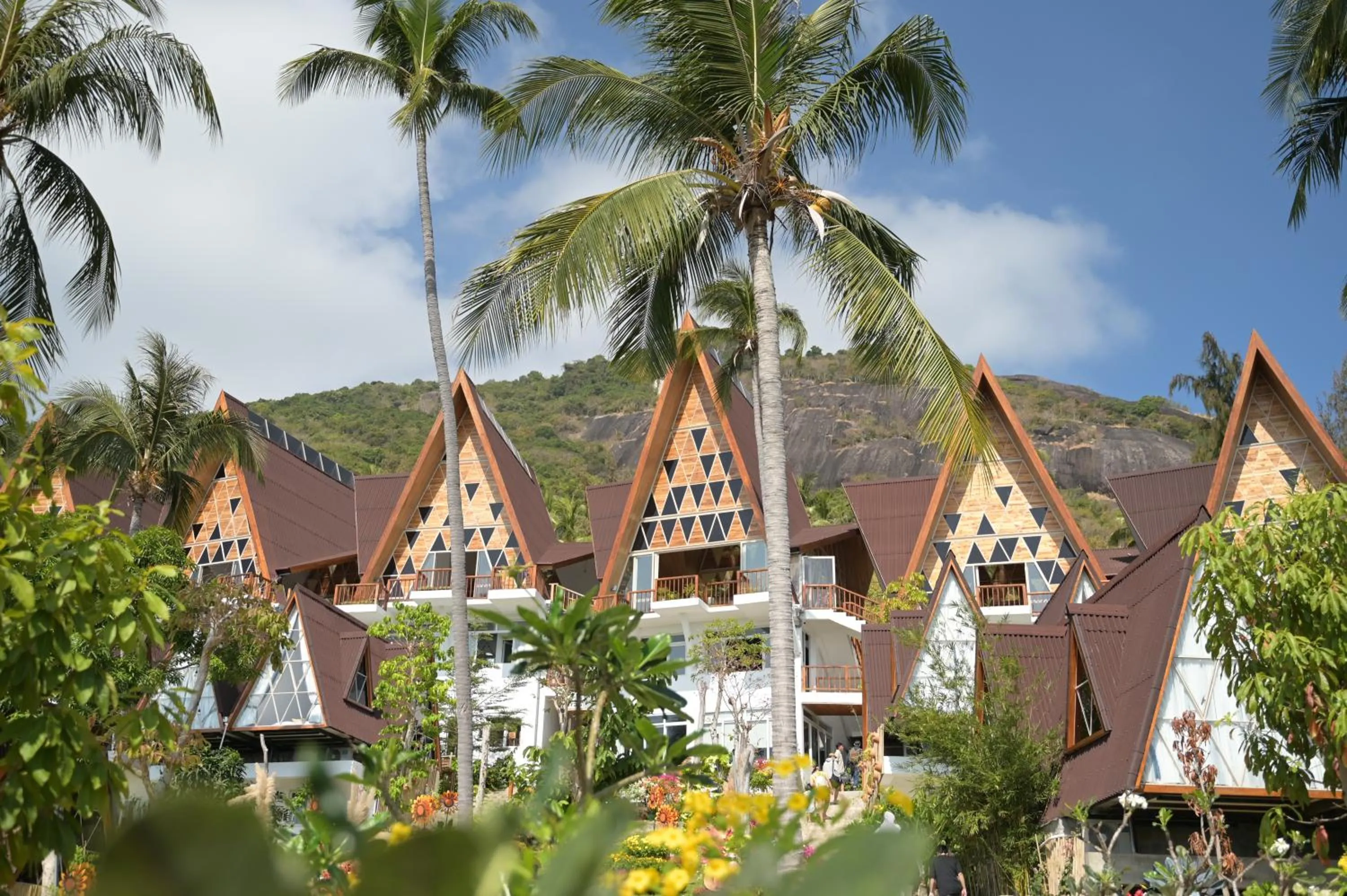 Property building in Fly Up Resort