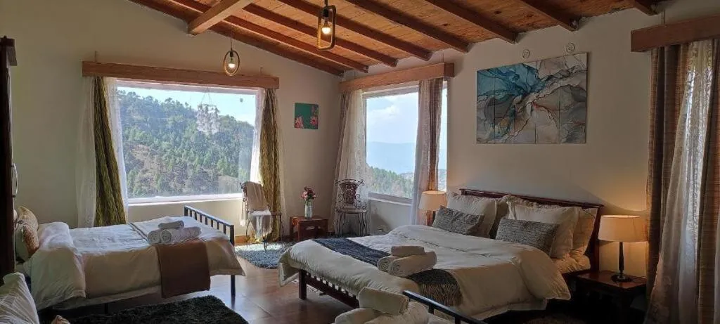 Katie's Abode, Hartola