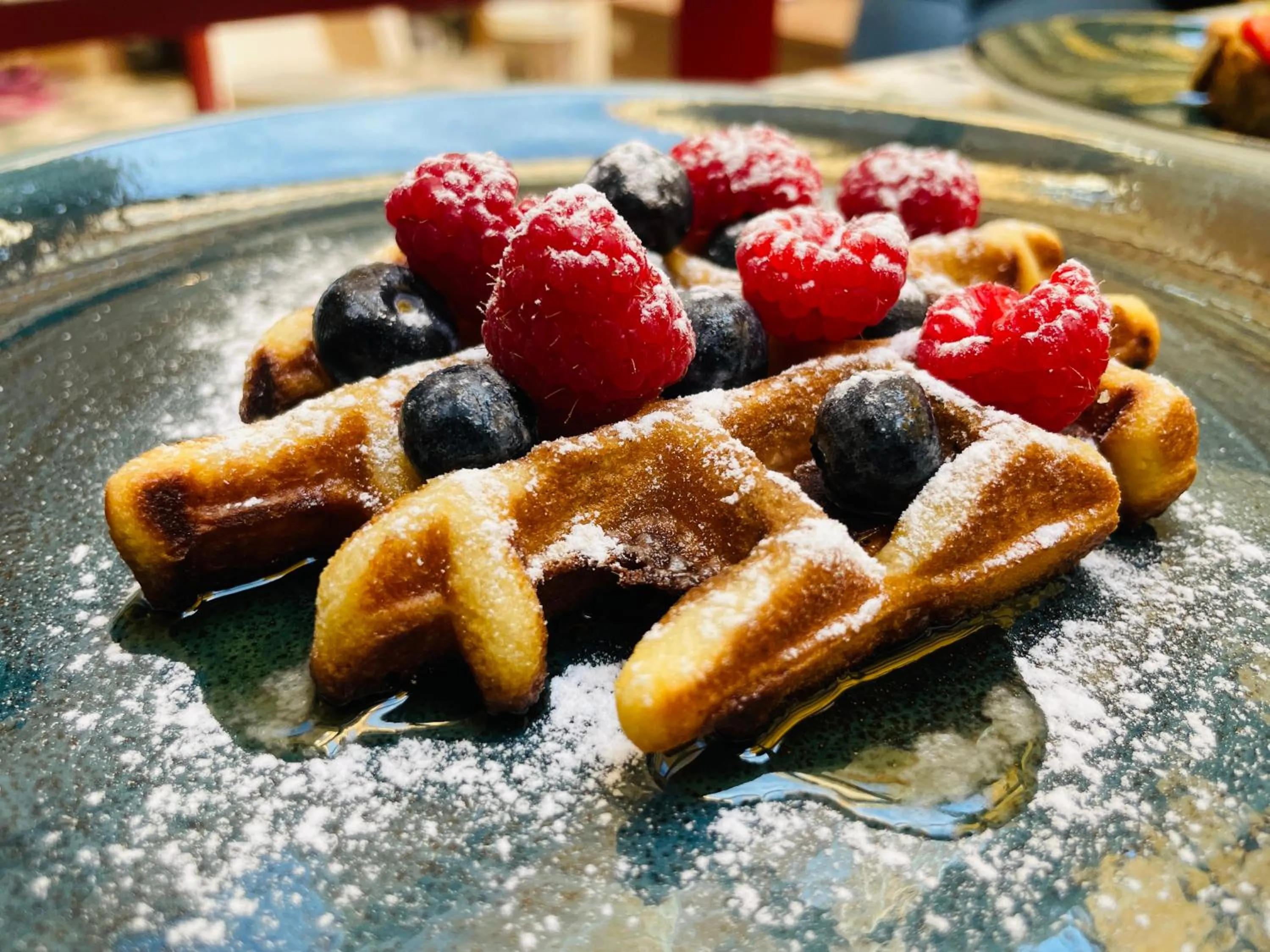 Food and drinks in Cloud 7 Roma Hotel