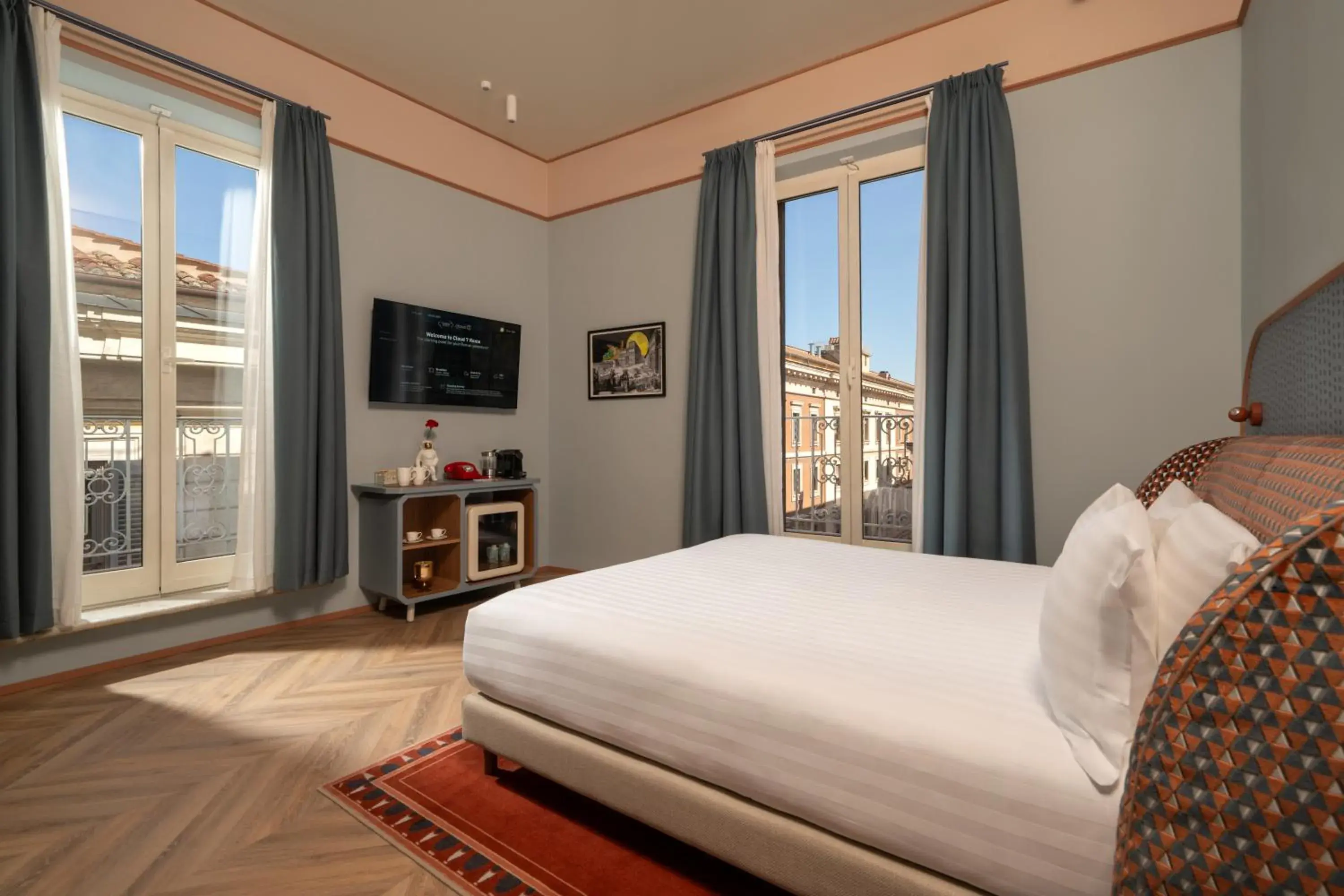 Bed in Cloud 7 Roma Hotel Bed in Cloud 7 Roma Hotel