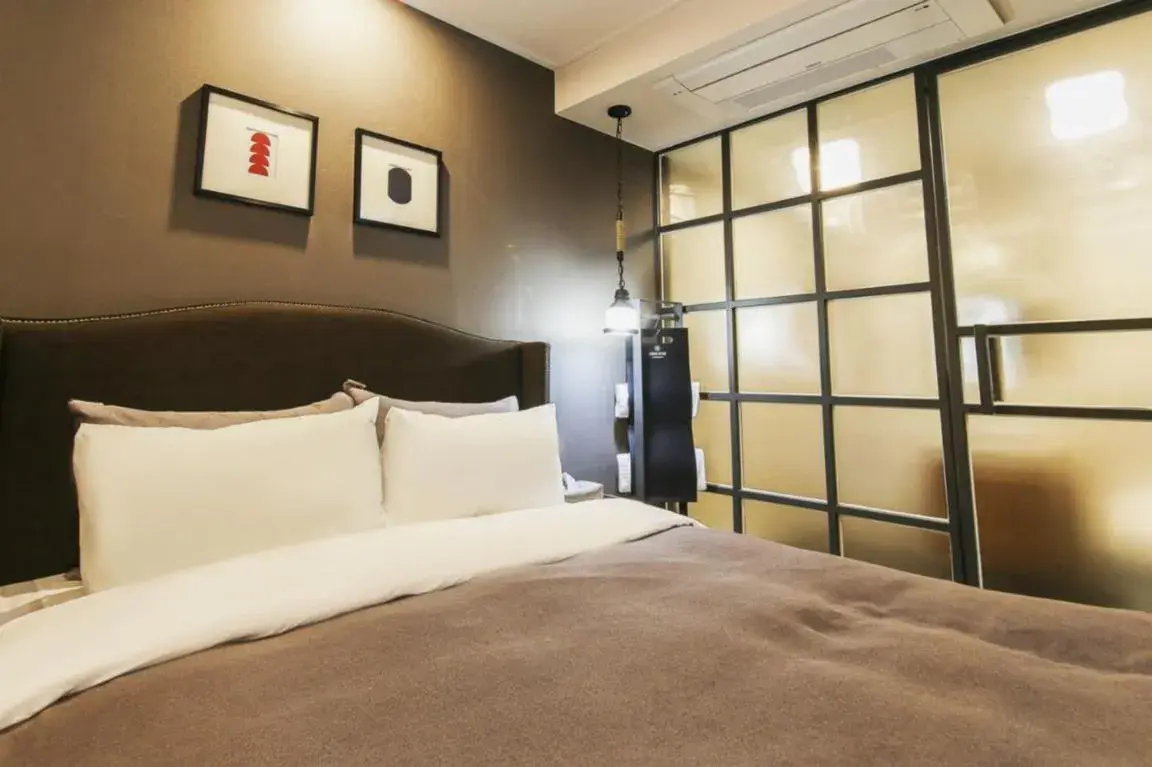 Bed in Hotel Browndot Myeongseo Convention Bed in Hotel Browndot Myeongseo Convention