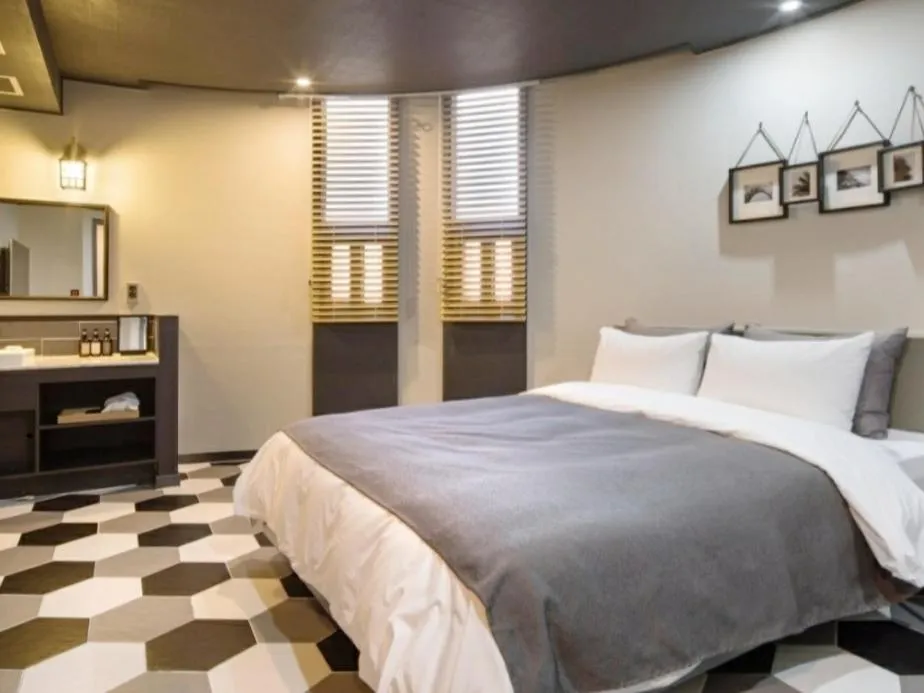 Bed in Hotel Browndot Myeongseo Convention