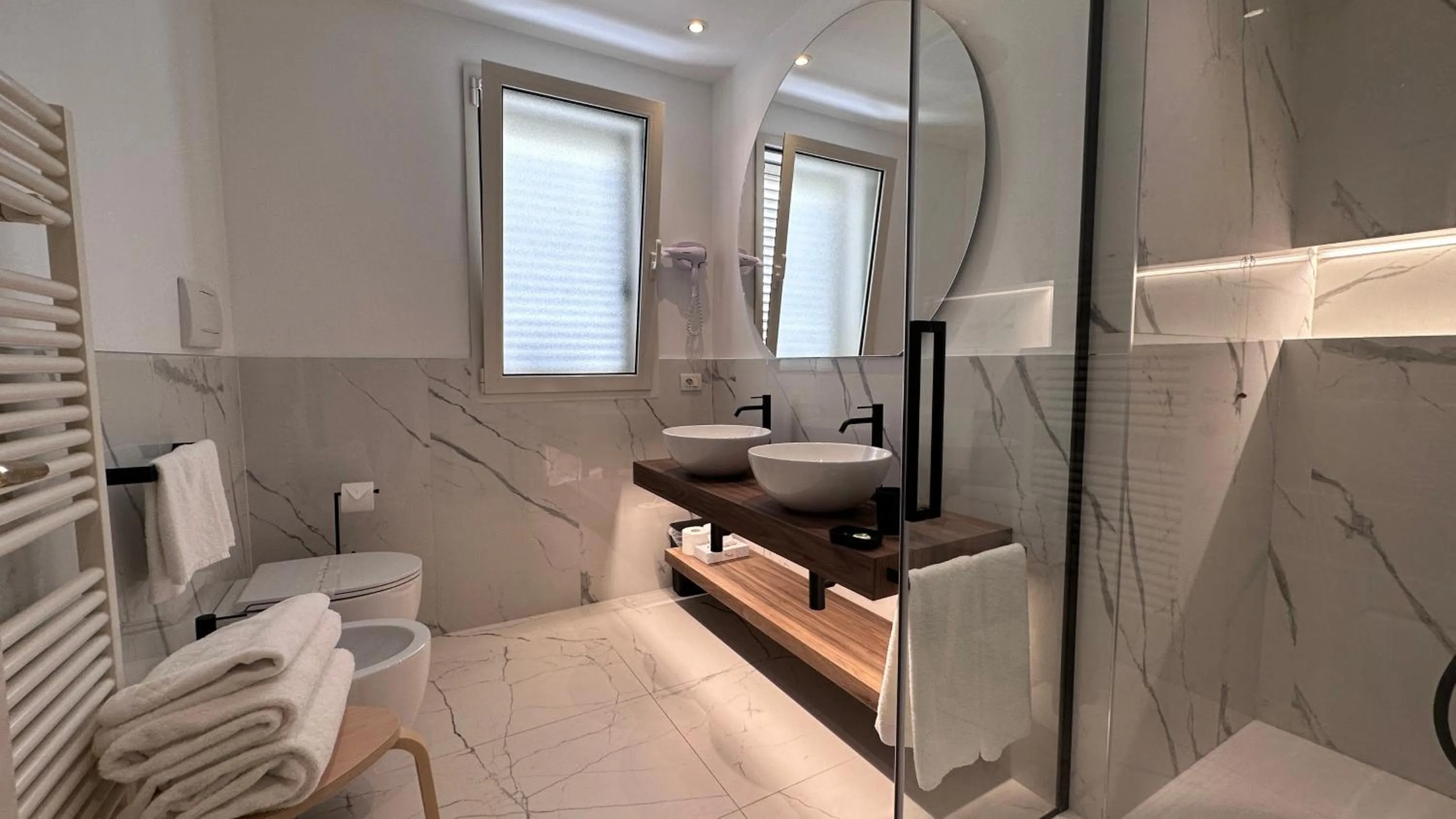 Shower in Residence Lungomare - Charming apartments