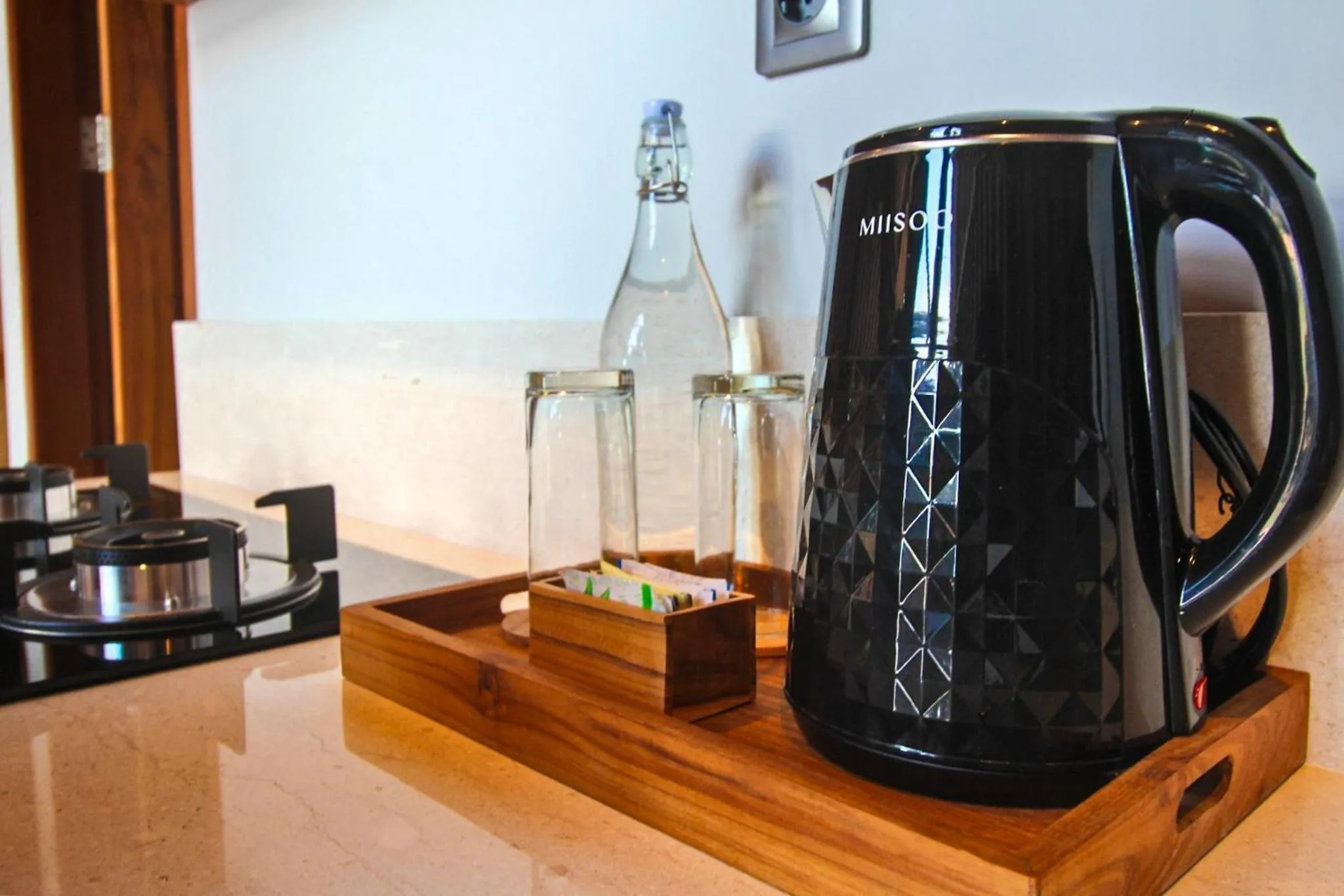 Coffee/tea facilities in Campbar 4 by AGATA