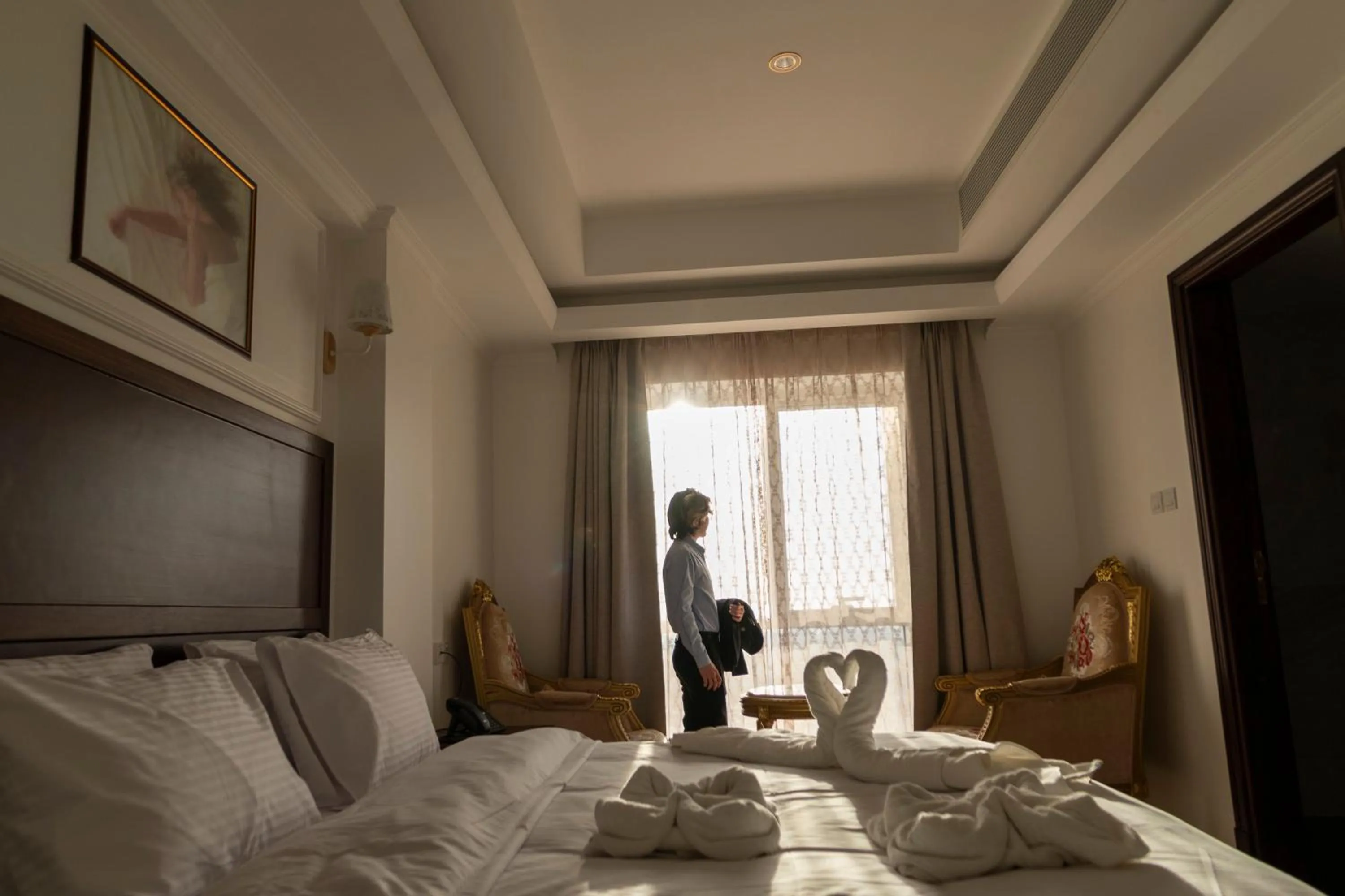 Bed in Alhattali Hotel