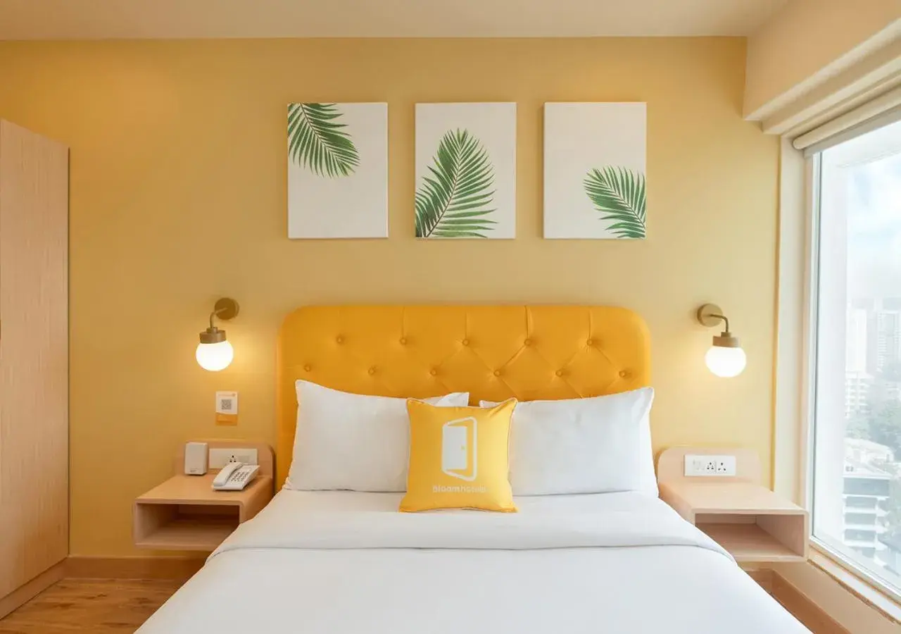 Photo of the whole room, Bed in Bloom Hotel Saki Vihar Powai Photo of the whole room, Bed in Bloom Hotel Saki Vihar Powai