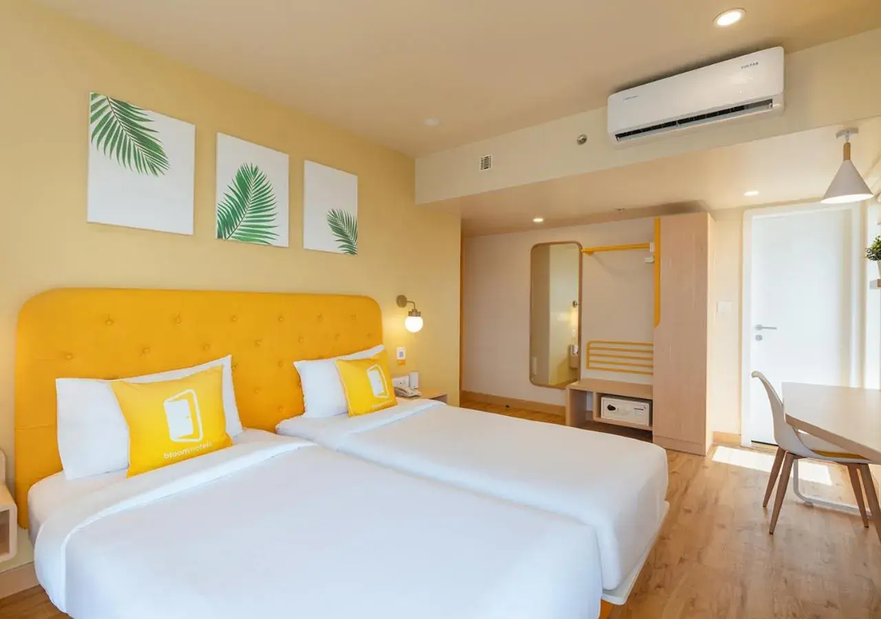 Standard Twin Room - single occupancy in Bloom Hotel Saki Vihar Powai Standard Twin Room - single occupancy in Bloom Hotel Saki Vihar Powai