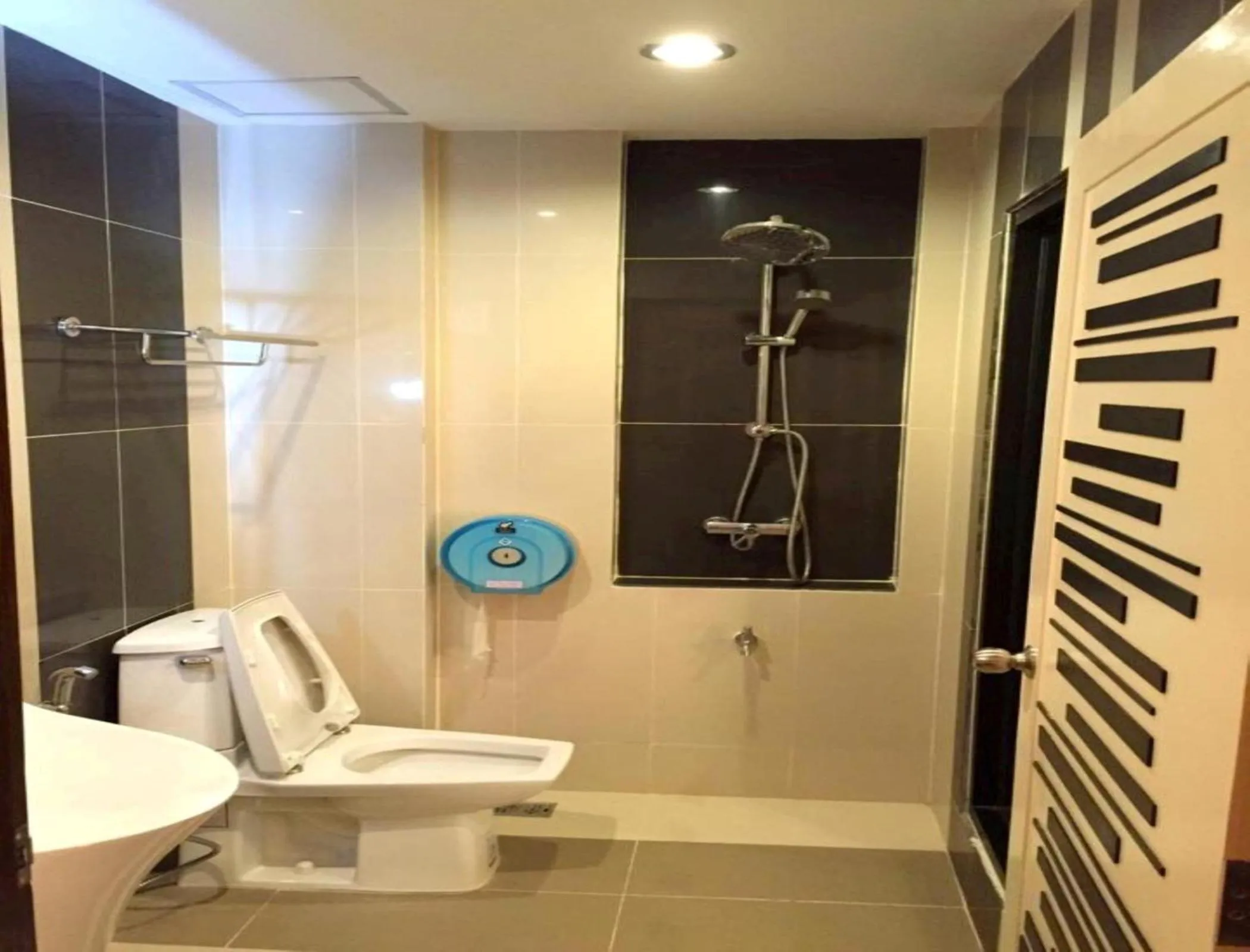 Bathroom in Win Hotel Phayao