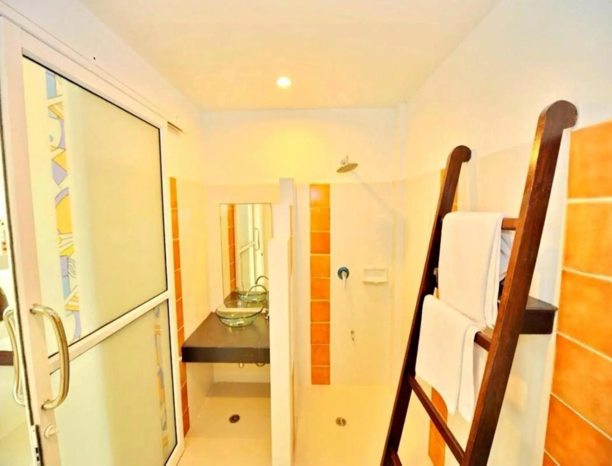 Bathroom in Win Hotel Phayao Bathroom in Win Hotel Phayao