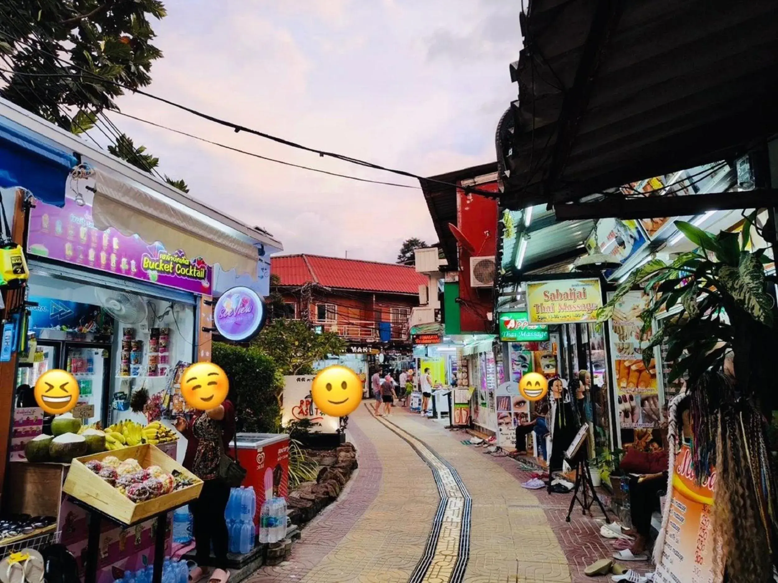 Restaurant/places to eat in White House Restaurant/places to eat in White House