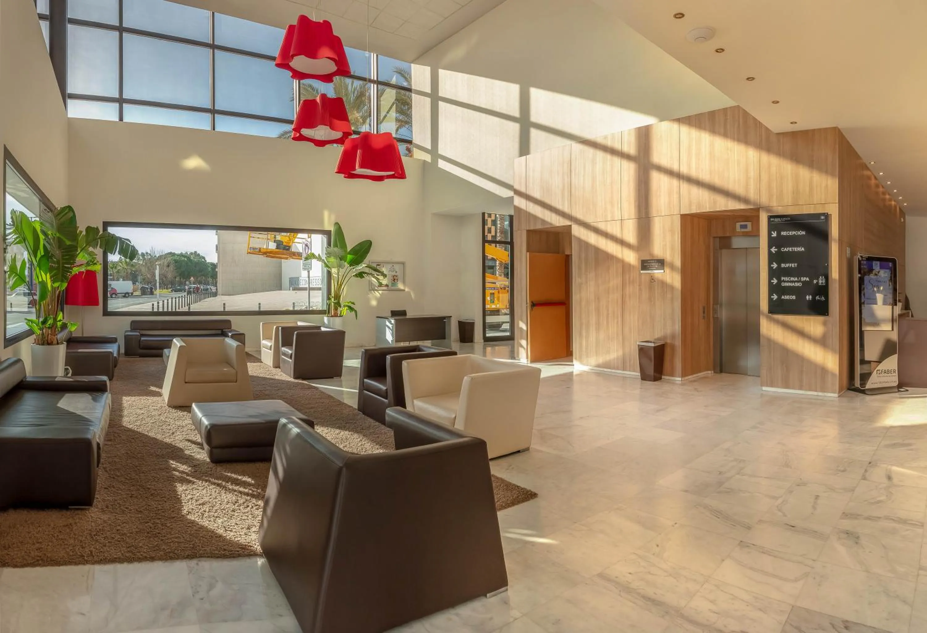 Lobby or reception in RH Don Carlos & Spa