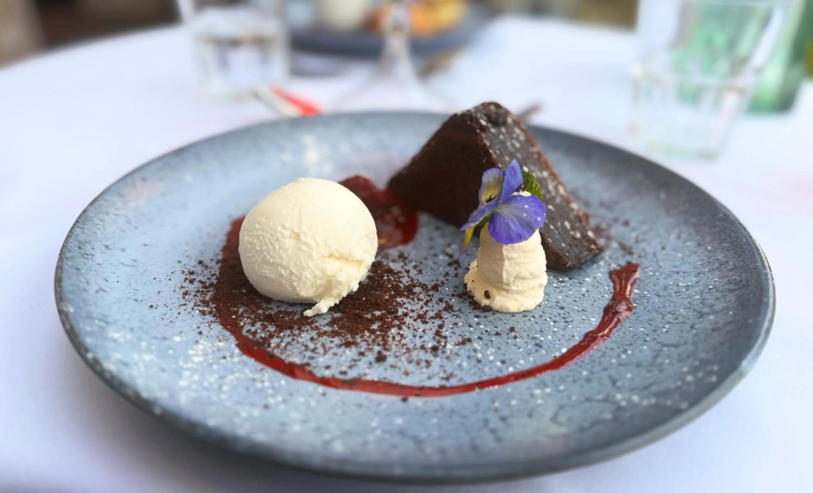 Food and drinks in Skelwith Bridge Hotel